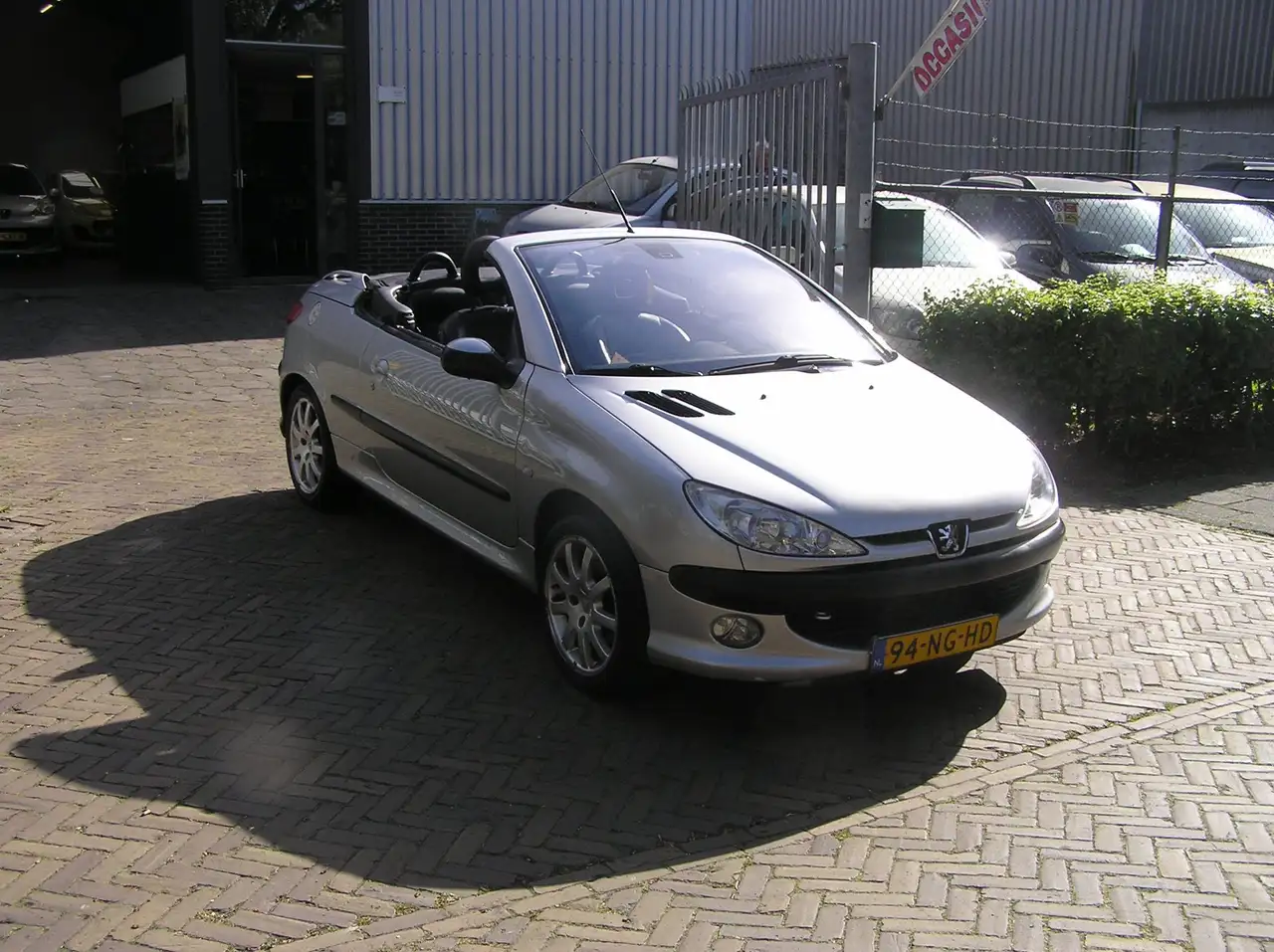 Peugeot 206 CC 2.0-16V 204 d km airco APK, foto 3