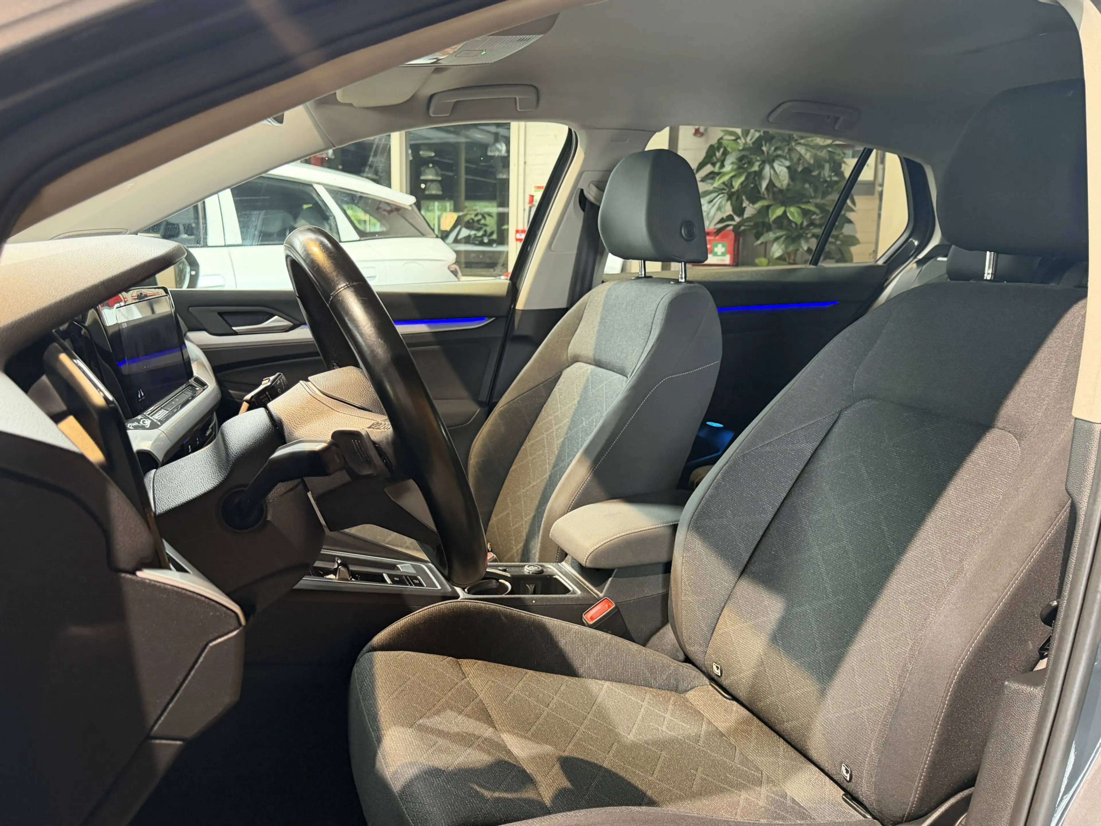 Volkswagen Golf 2.0 TDI Style AUTOMAAT | STOELVERWARMING | — photo 10
