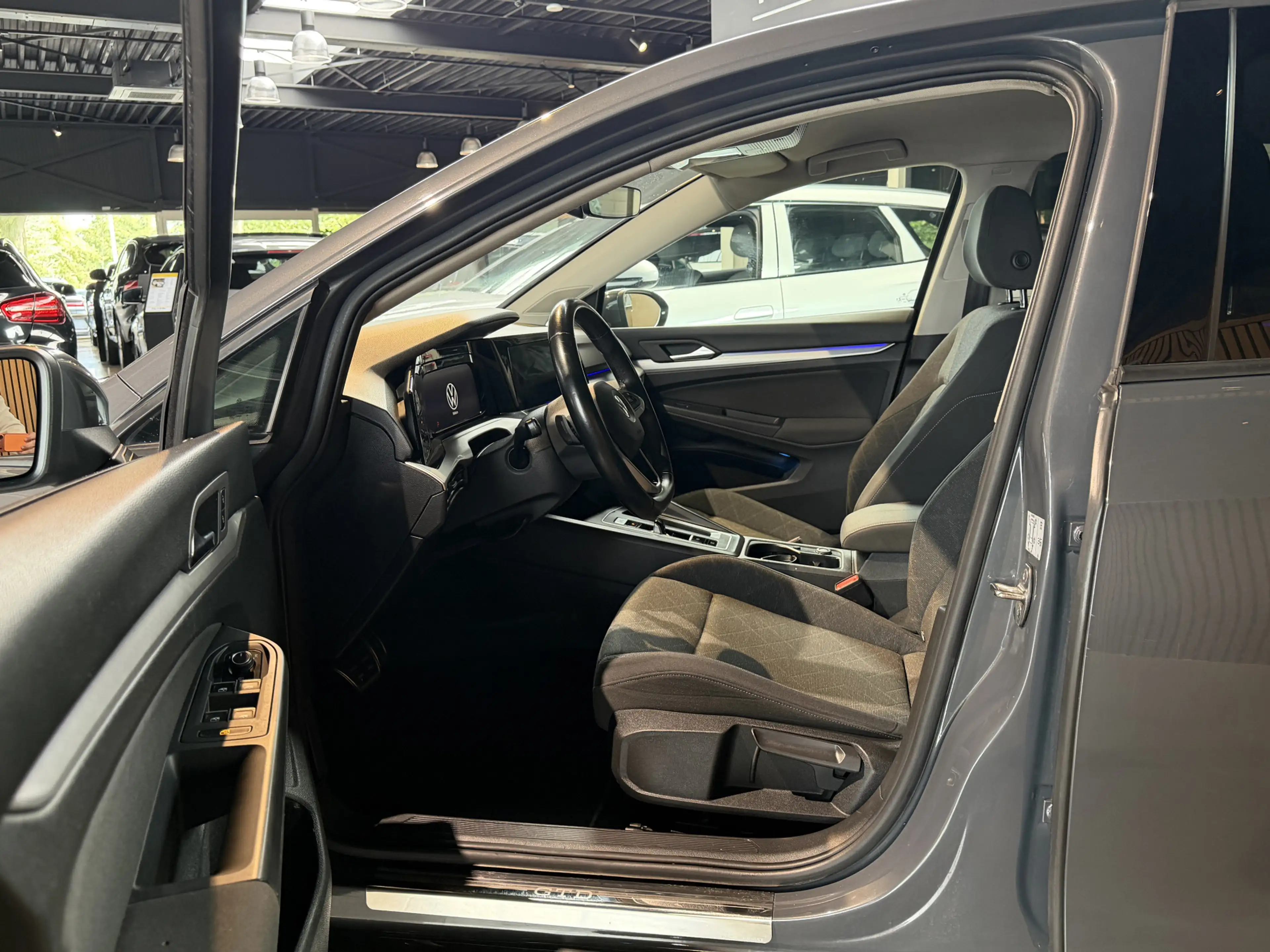 Volkswagen Golf 2.0 TDI Style AUTOMAAT | STOELVERWARMING | — photo 9
