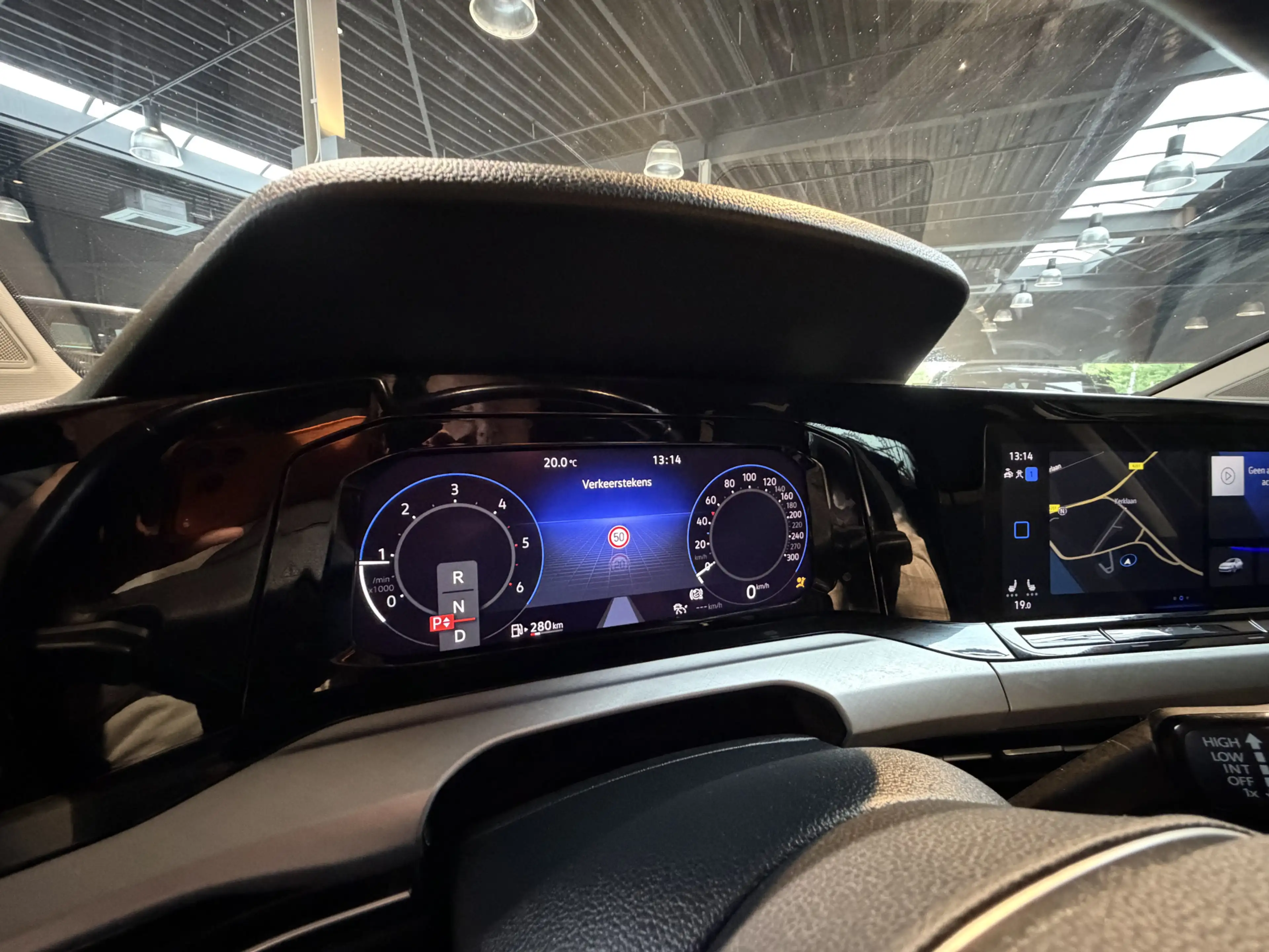 Volkswagen Golf 2.0 TDI Style AUTOMAAT | STOELVERWARMING | — photo 38