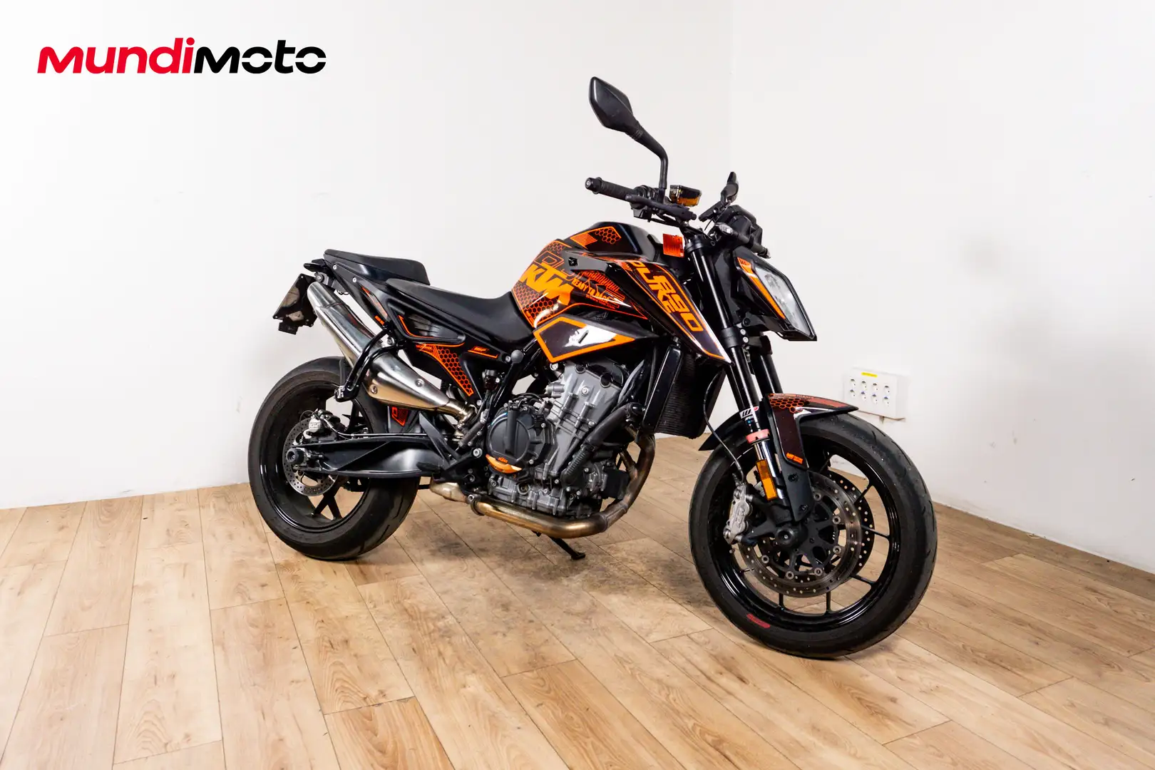 KTM 890 Duke - 2