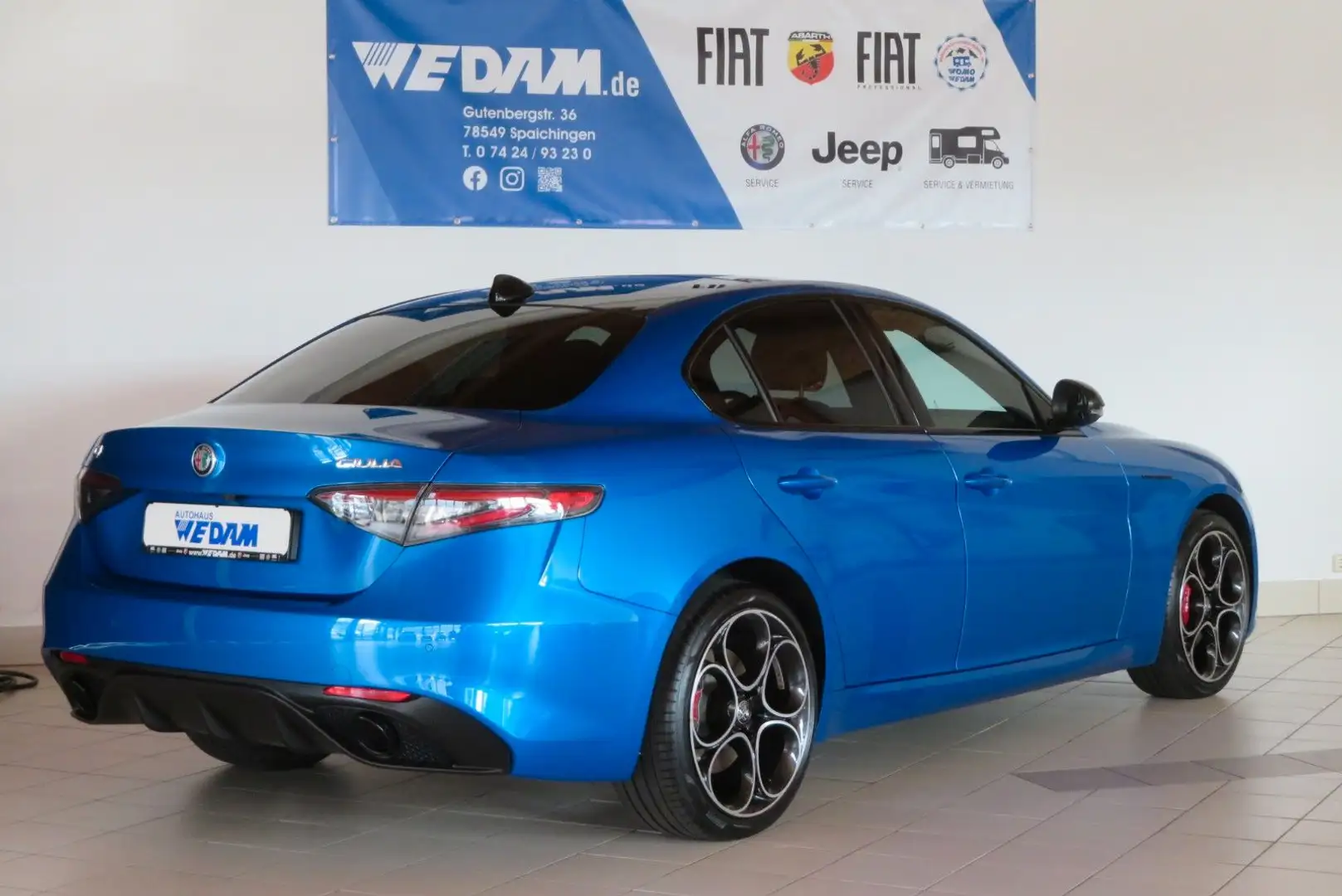 Alfa Romeo Giulia Competizione Q4 280PS *Schiebedach* Blau - 2