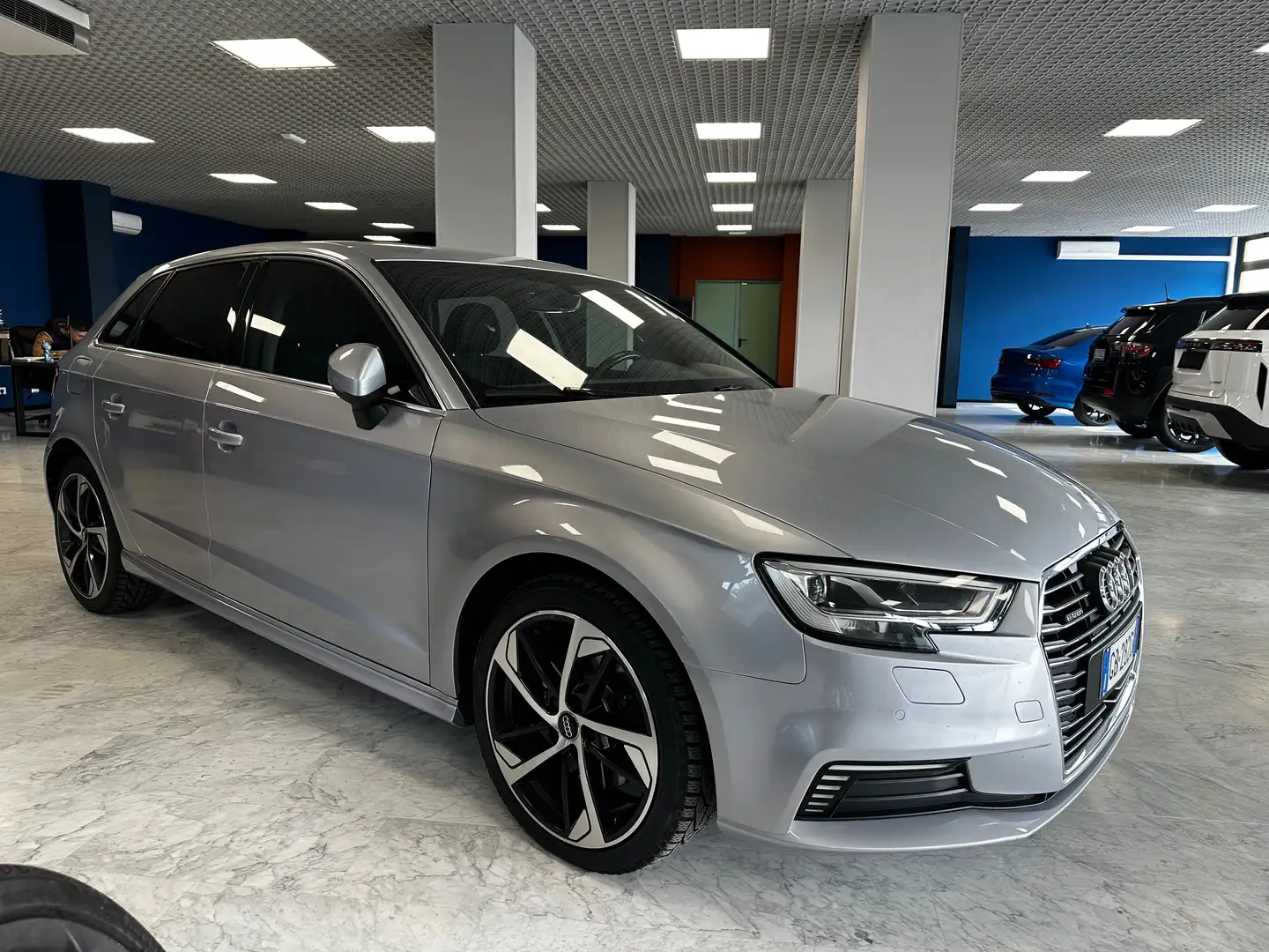 Audi A3 A3 SPB 30 TDI Business Advanced Gris - 2
