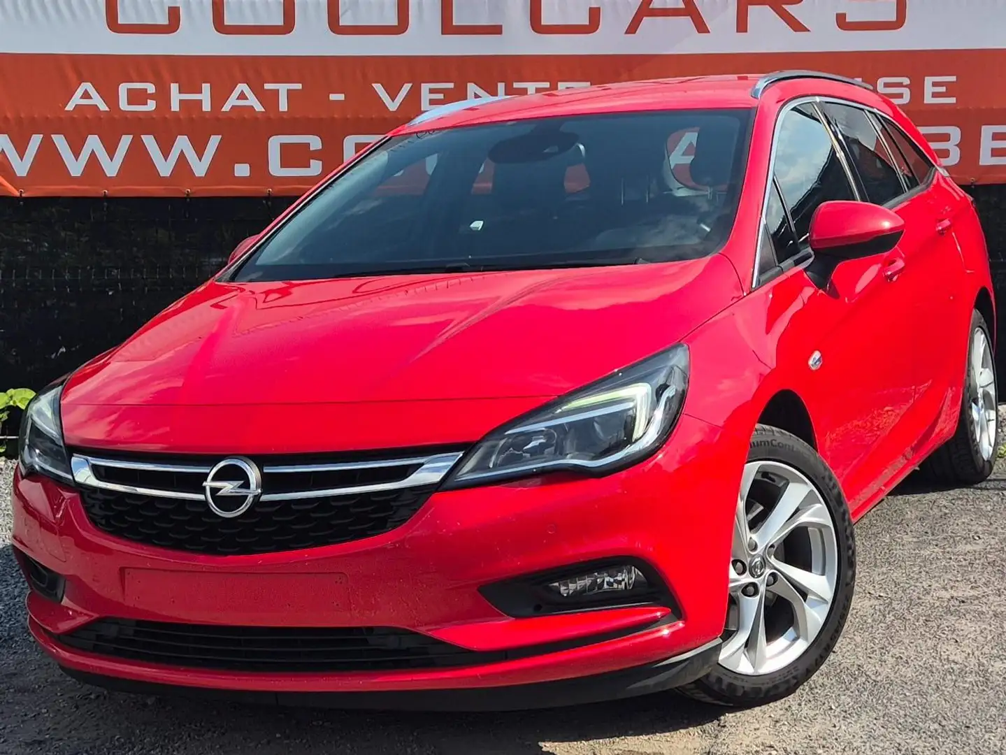 Opel Astra Sports Tourer 1.6 CDTi Rouge - 1