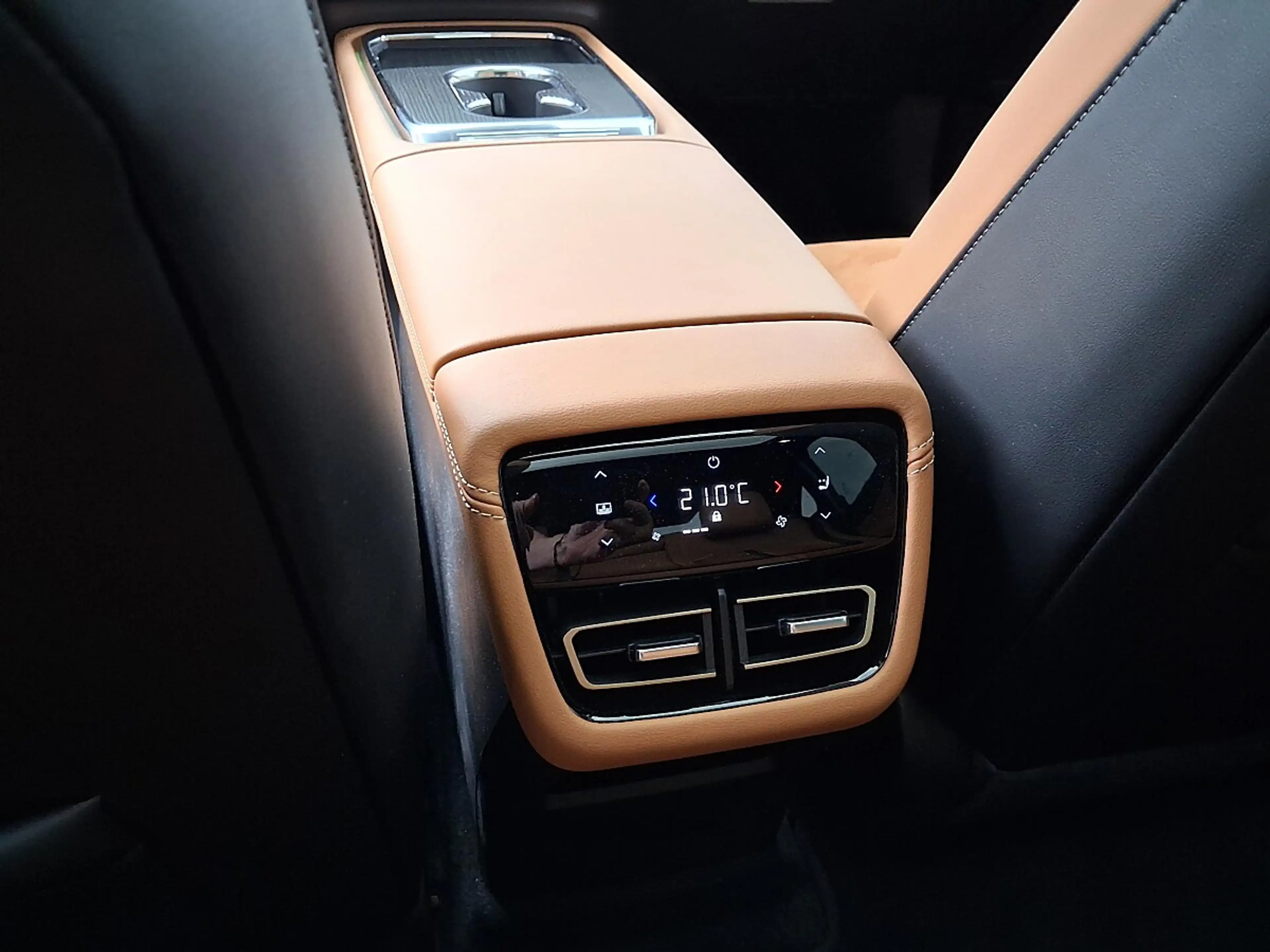 Mazda 6e Mazda6e 80kWh LR Takumi Plus — photo 6