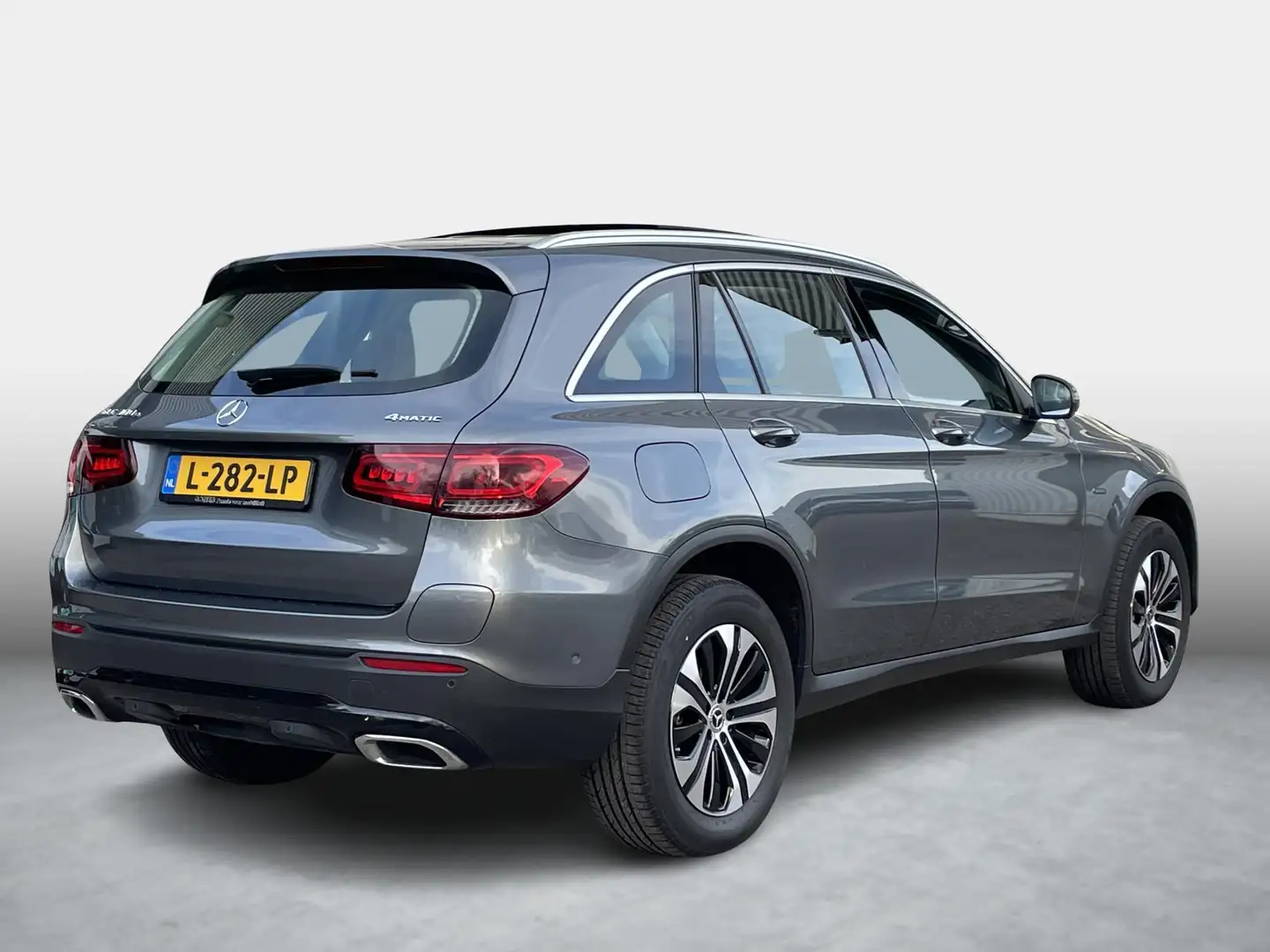 Mercedes-Benz GLC 300 300e 4MATIC Luxury | Panoramadak | Trekhaak Grau - 2