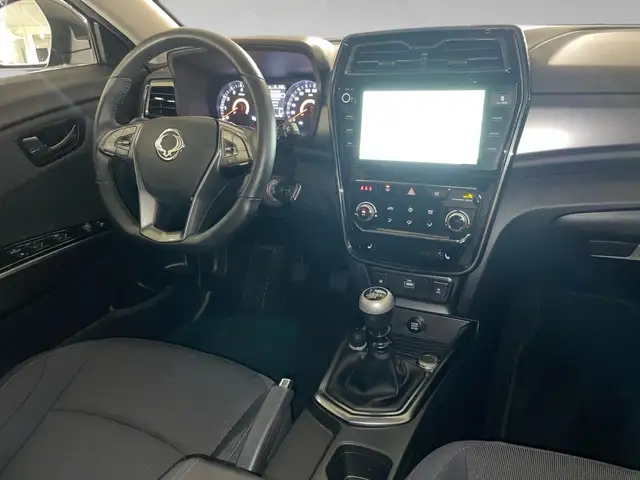 KGM Tivoli view 7