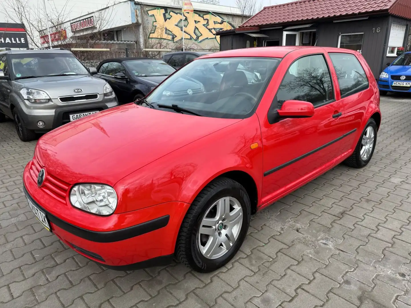 Volkswagen Golf 1.6 Auto Basis Rojo - 1