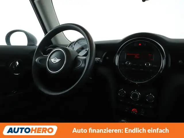 Mini Hatch view 13