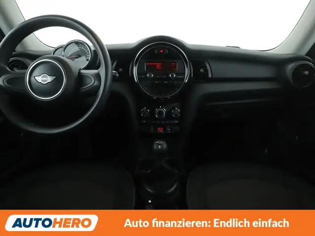 Mini Hatch view 12