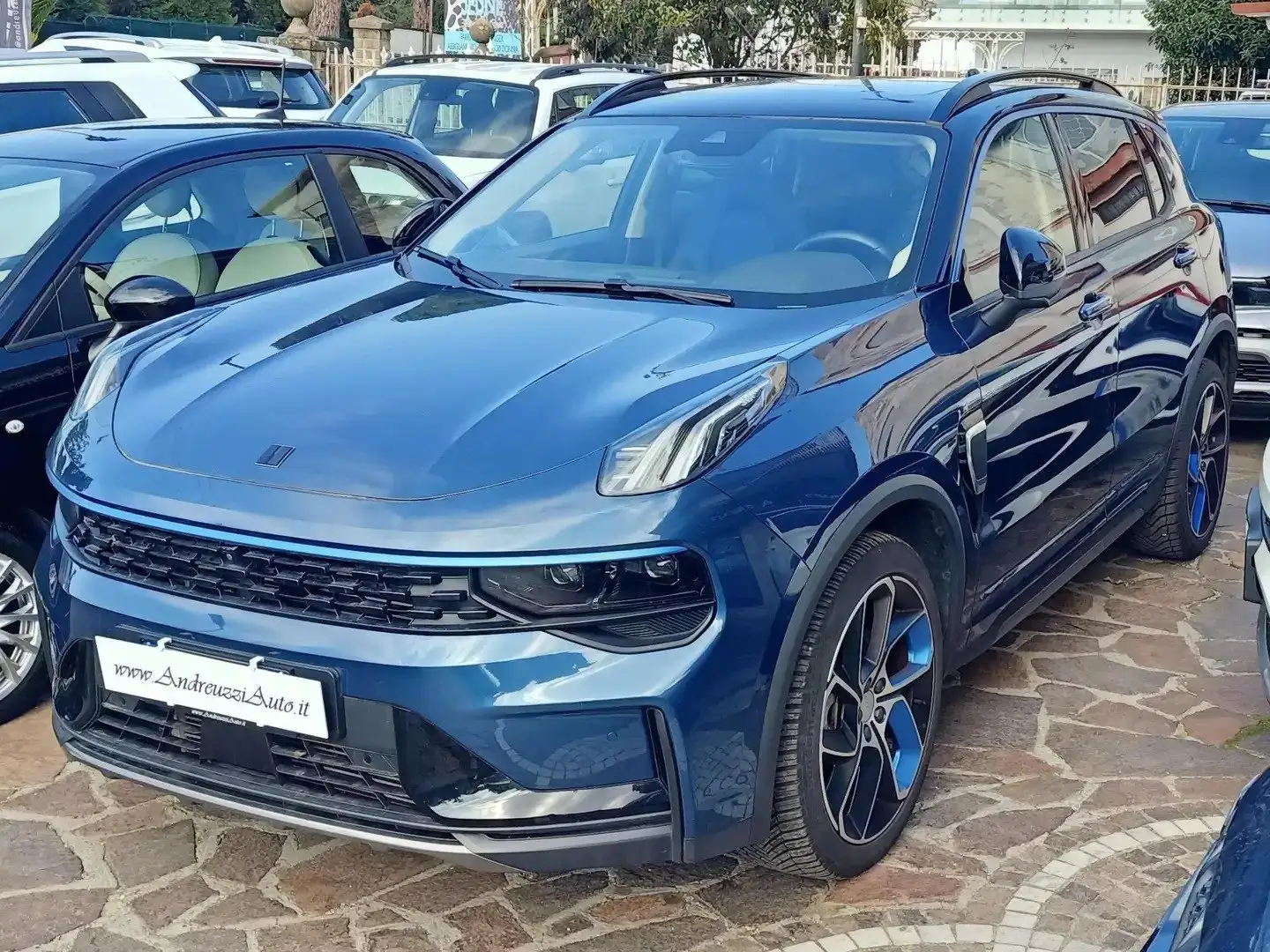 Lynk & Co 01 1.5 td phev Bleu - 1