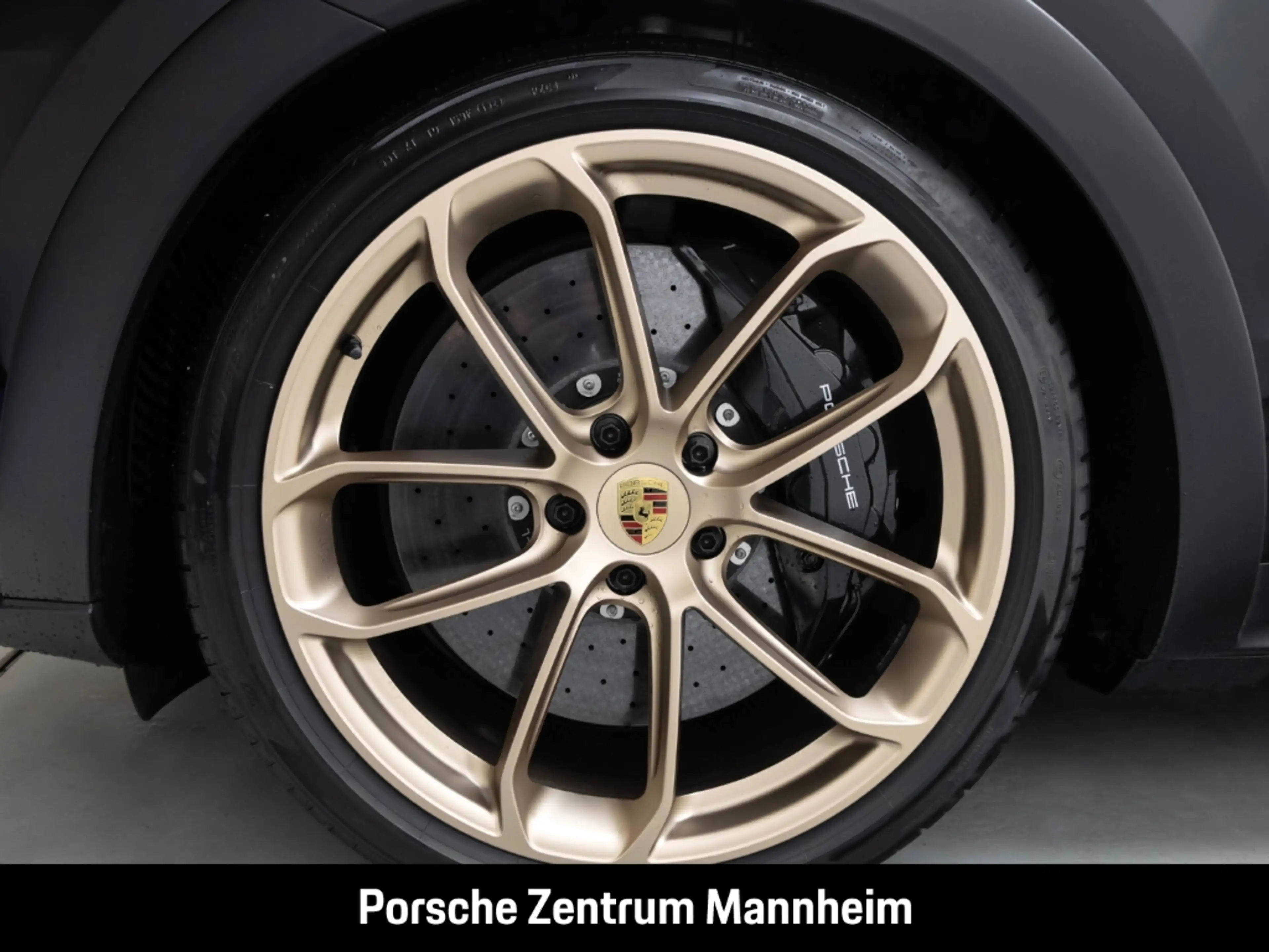 Porsche Cayenne Turbo GT Matrix InnoDrive Keramik SurroundView — photo 8