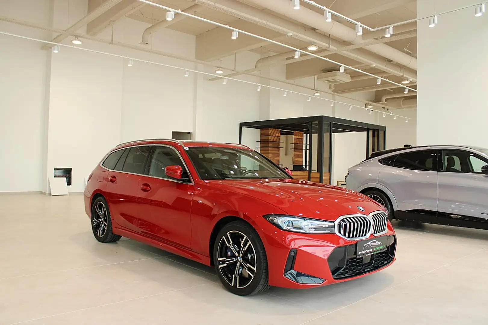 BMW 330 d 48 V xDrive Touring Aut.**M-Paket** Rouge - 1