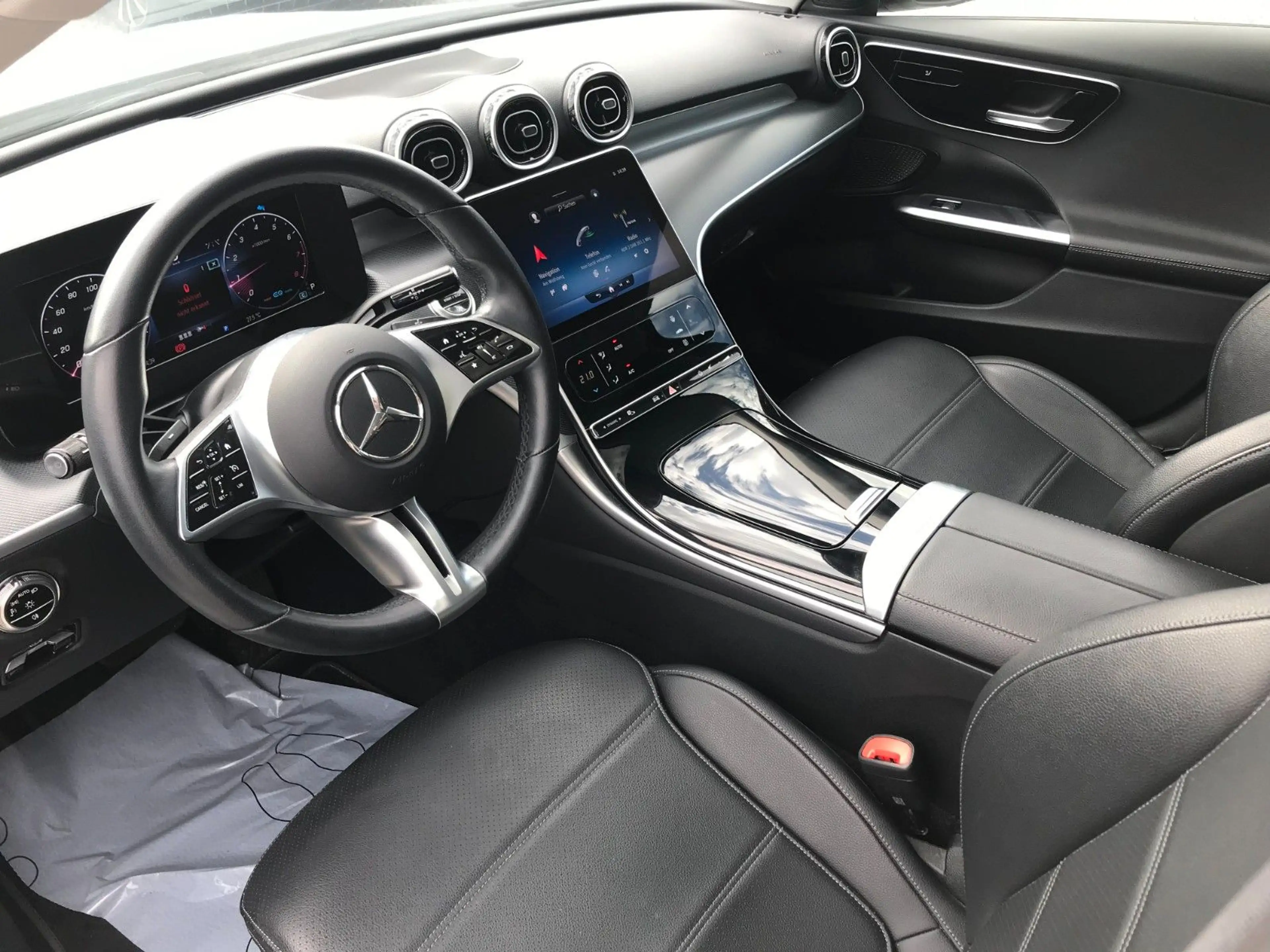 Mercedes-Benz C 180 Lim Avantgarde Night Pano Kam Leder — photo 6