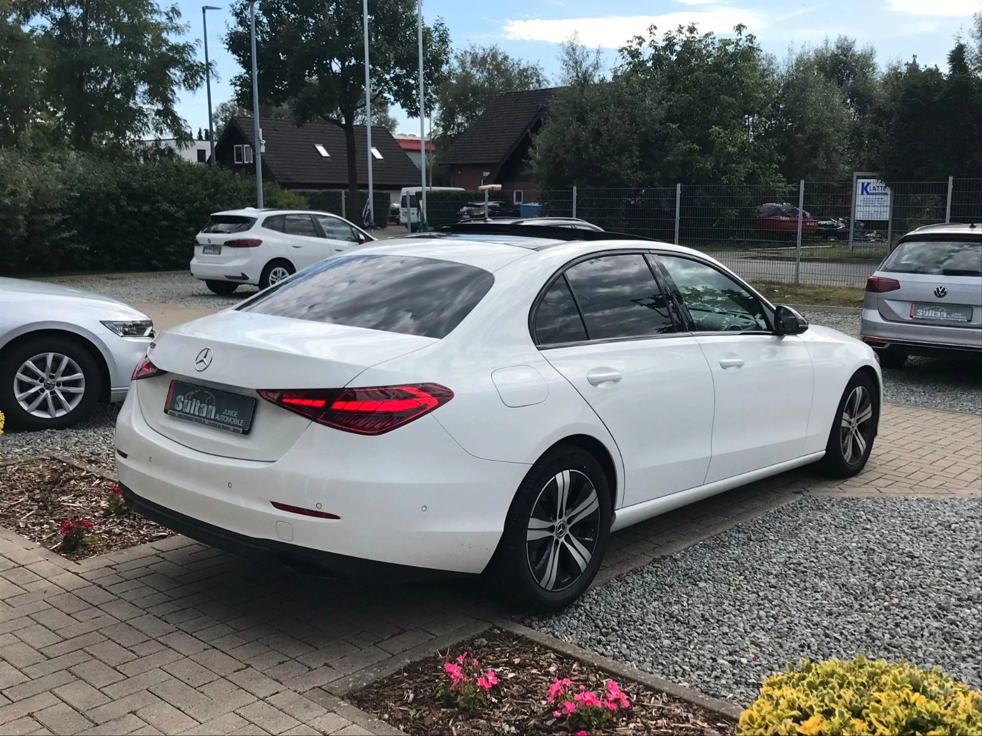 Mercedes-Benz C 180 Lim Avantgarde Night Pano Kam Leder — photo 2