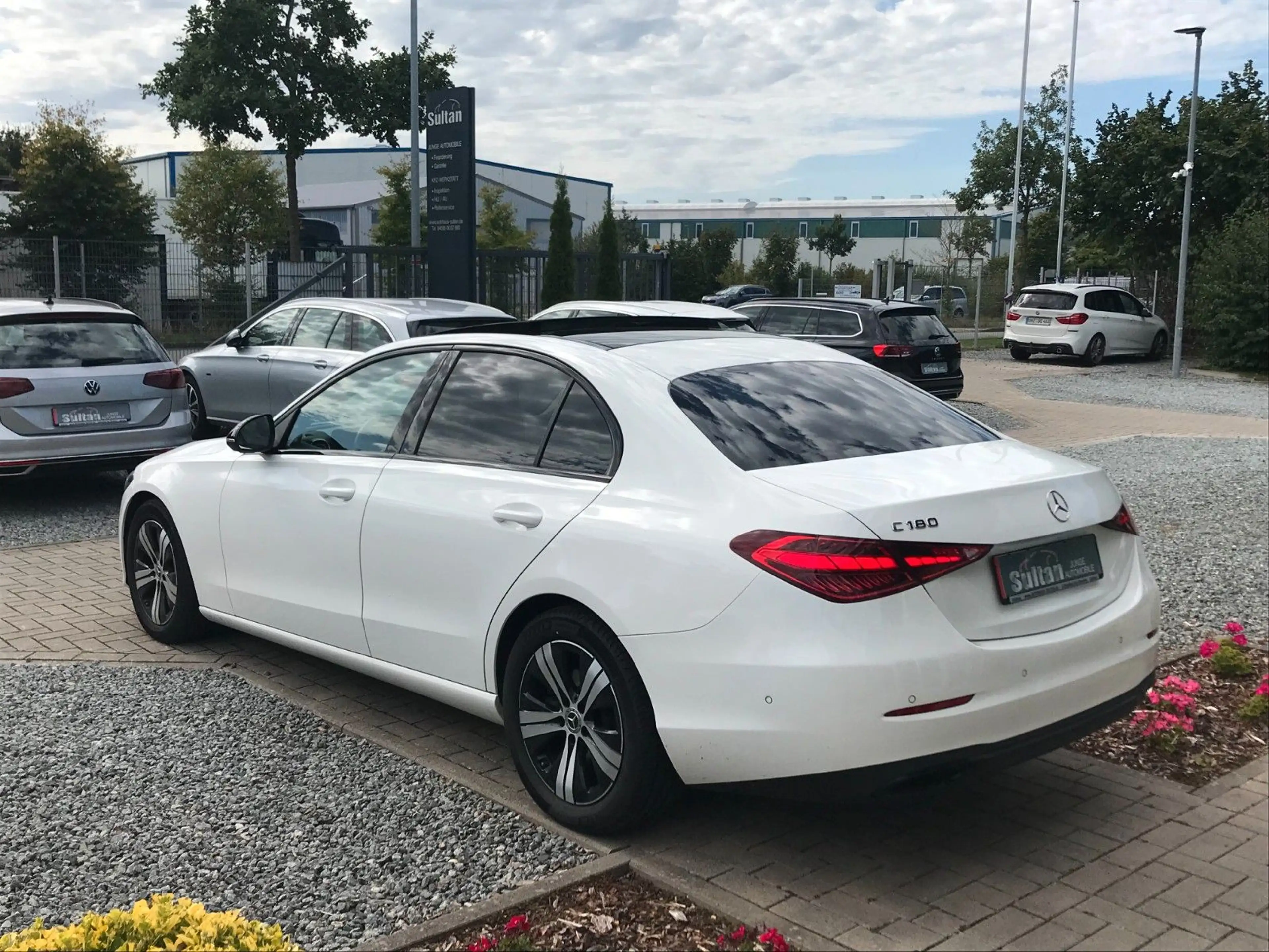 Mercedes-Benz C 180 Lim Avantgarde Night Pano Kam Leder — photo 5