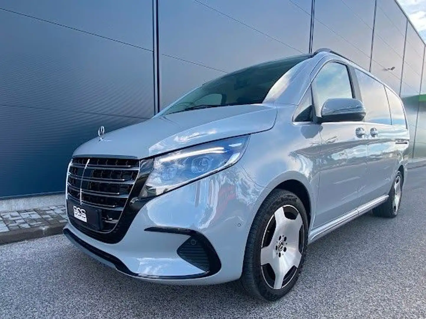 Mercedes-Benz V 300 V300 d 4MATIC EXCLUSIVE lang AMG DISTR,PANO,BURM Grijs - 2