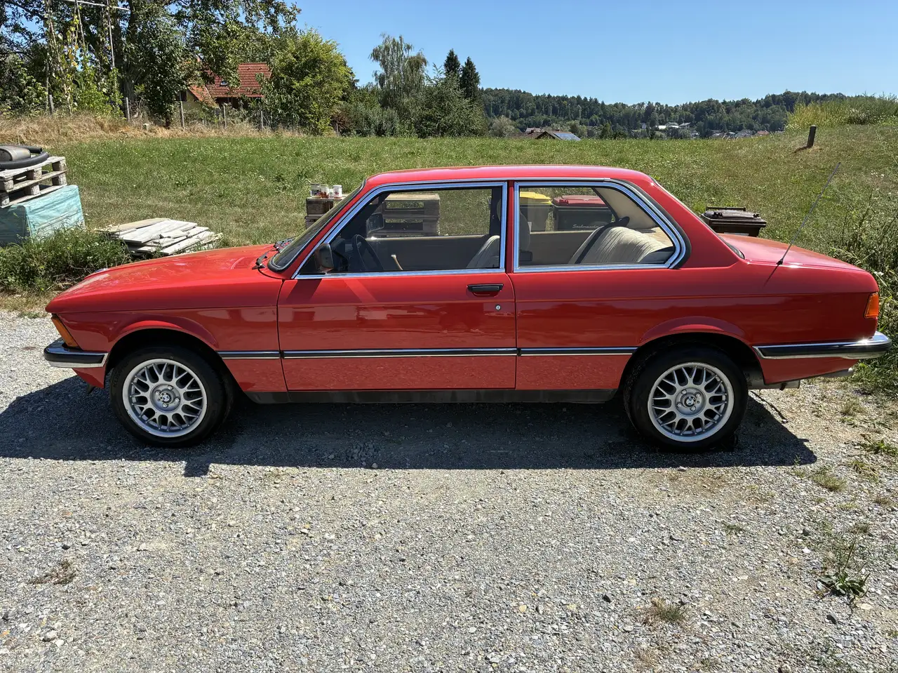 BMW 318i (E21), foto 2