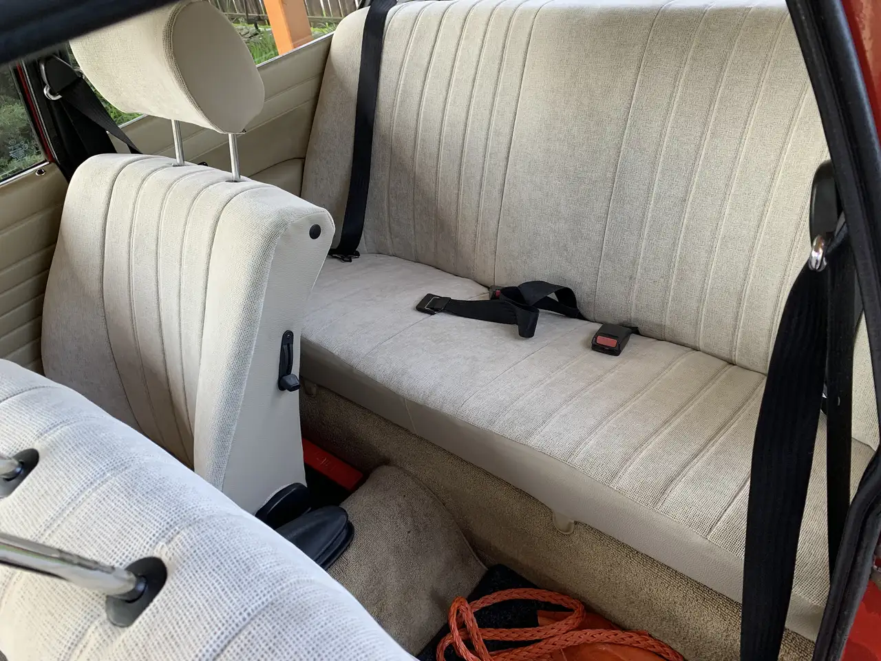 BMW 318i (E21), foto 7