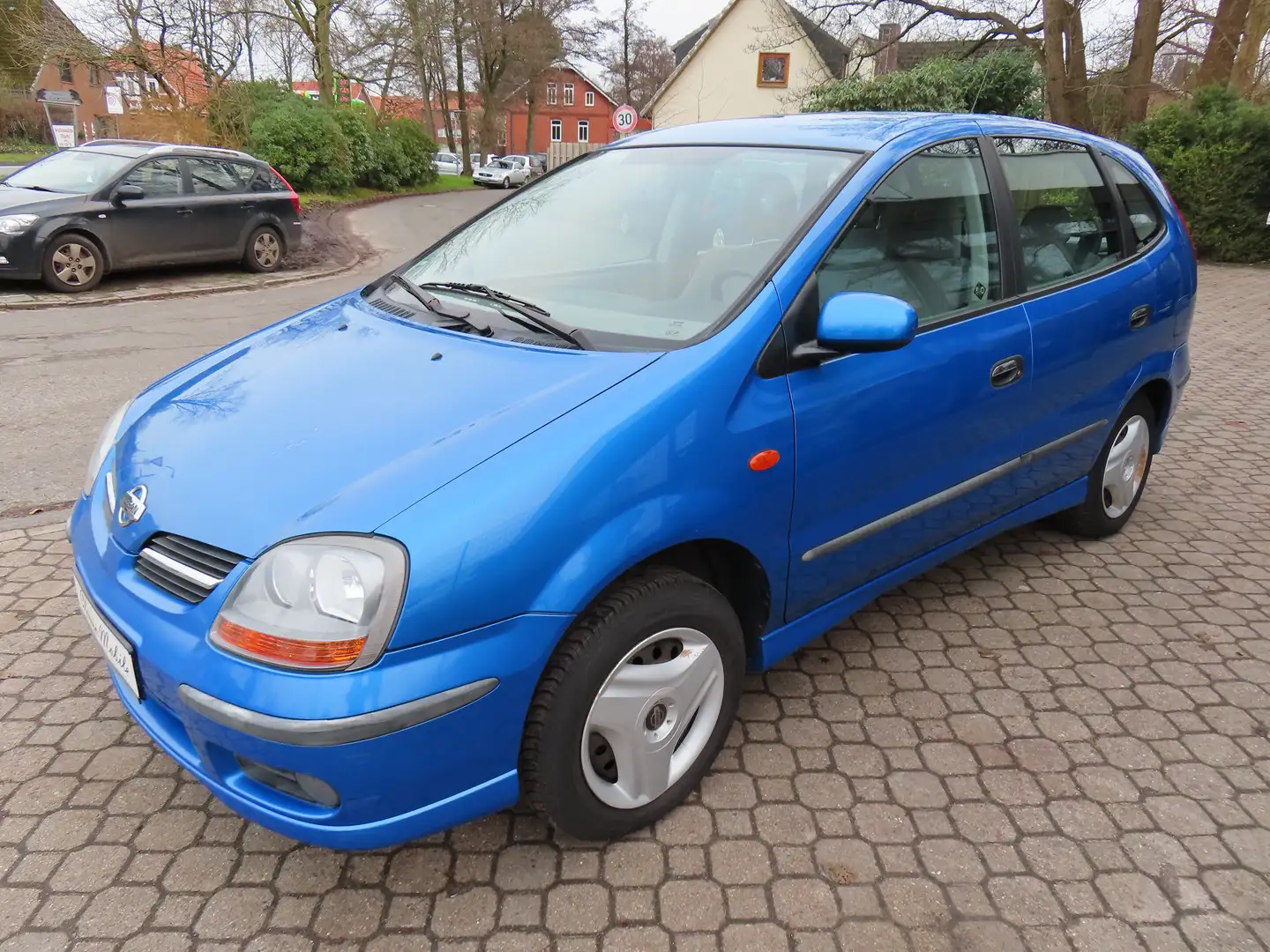 Nissan Almera Tino 1.8 Comfort *original nur 60 TKM*HU neu*Klima* Bleu - 2