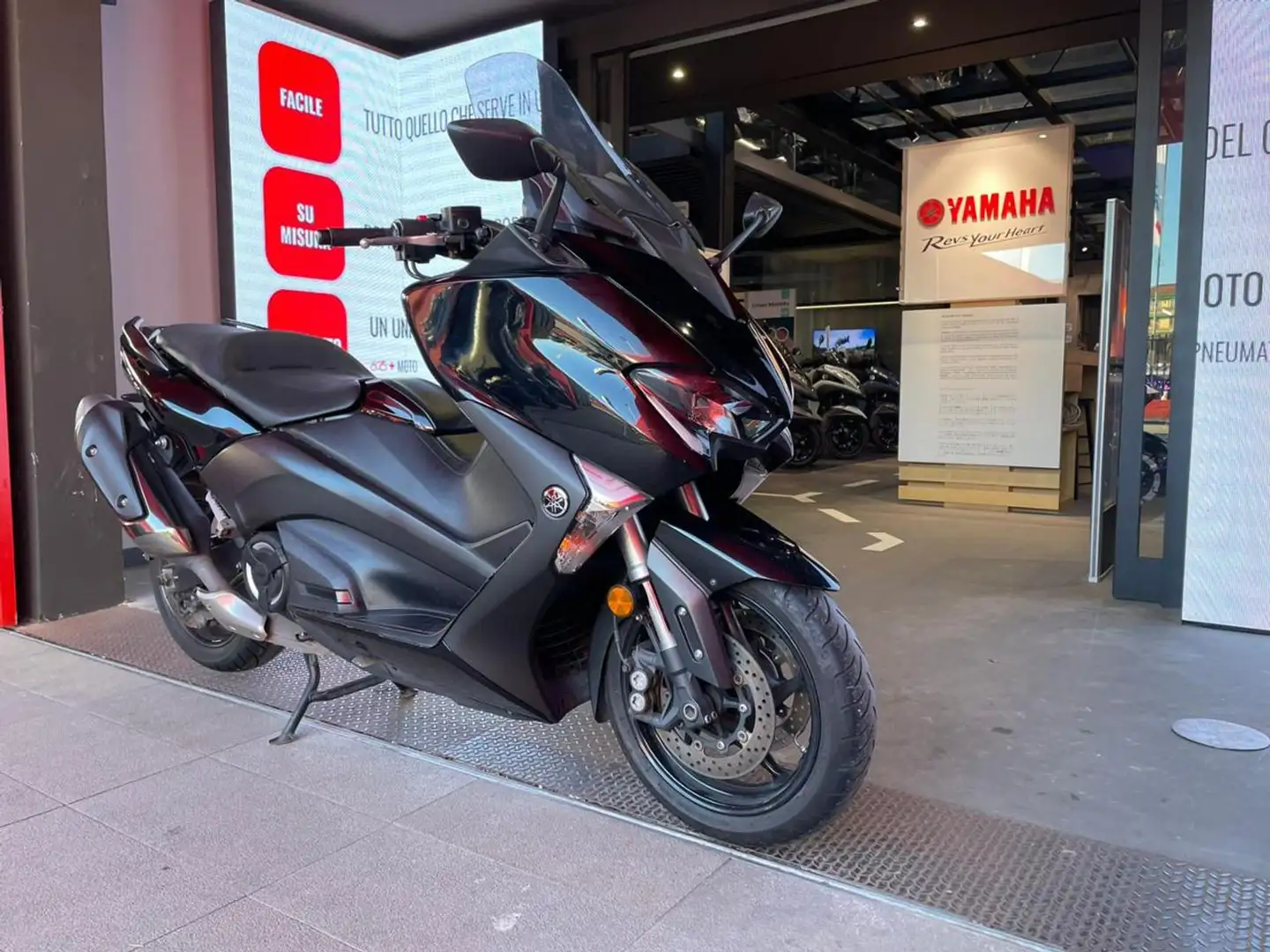 Yamaha TMAX 530 SX Nero - 2