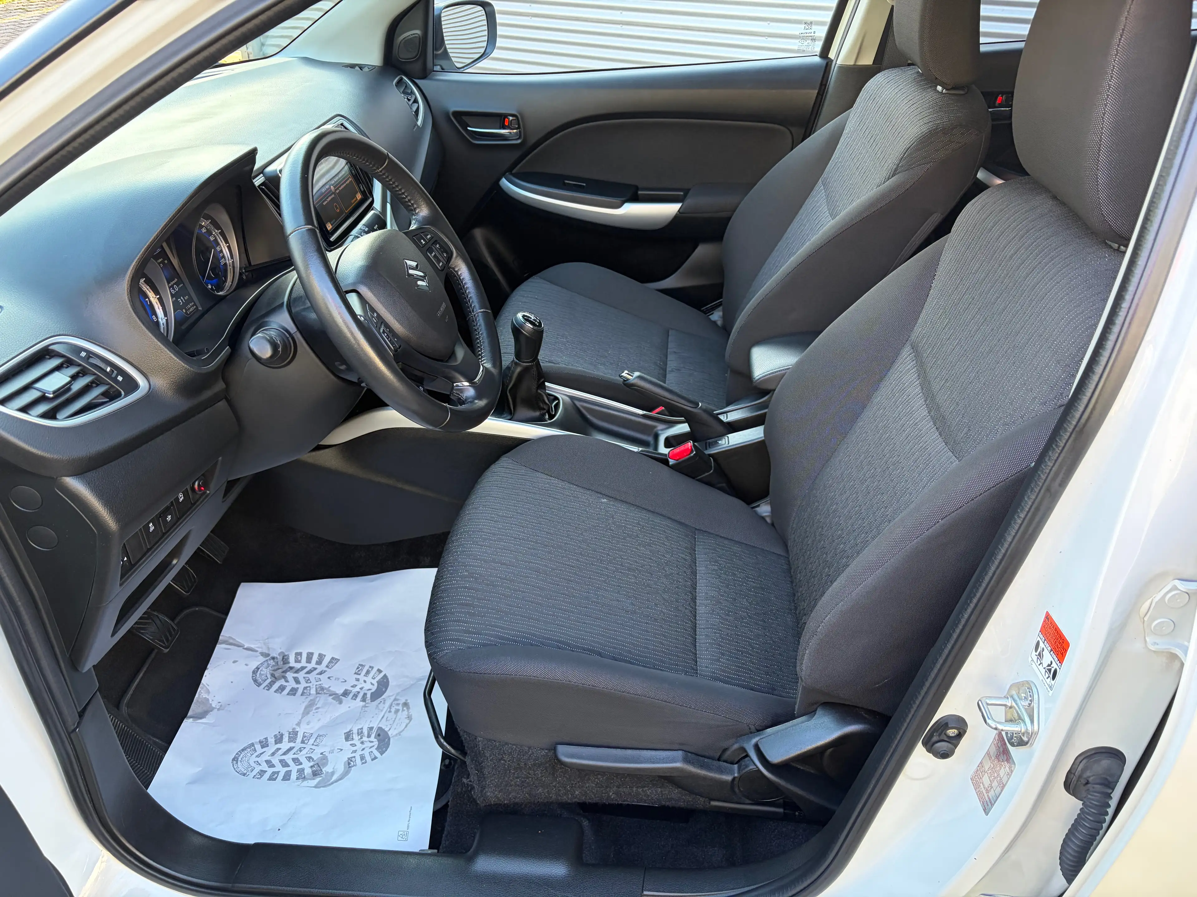 Suzuki Baleno Basic Xenon 1Hand — photo 11