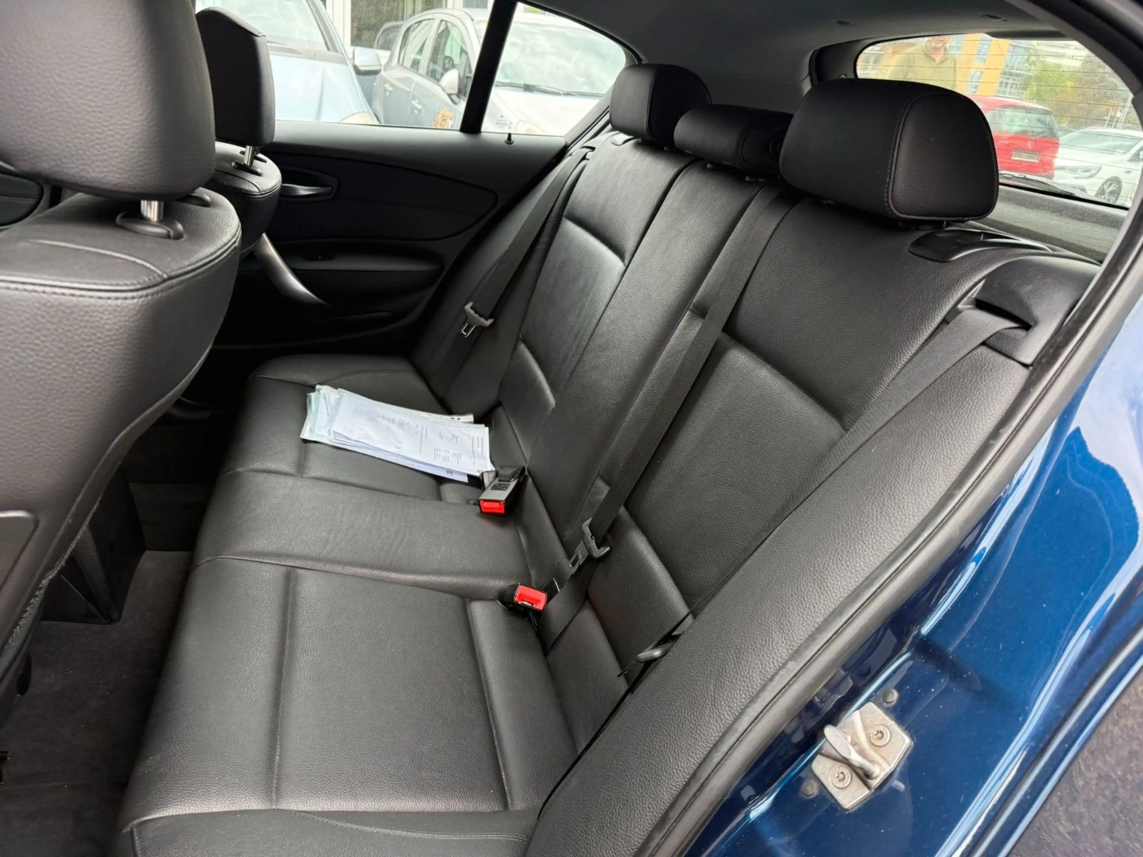 BMW 118 i — photo 10