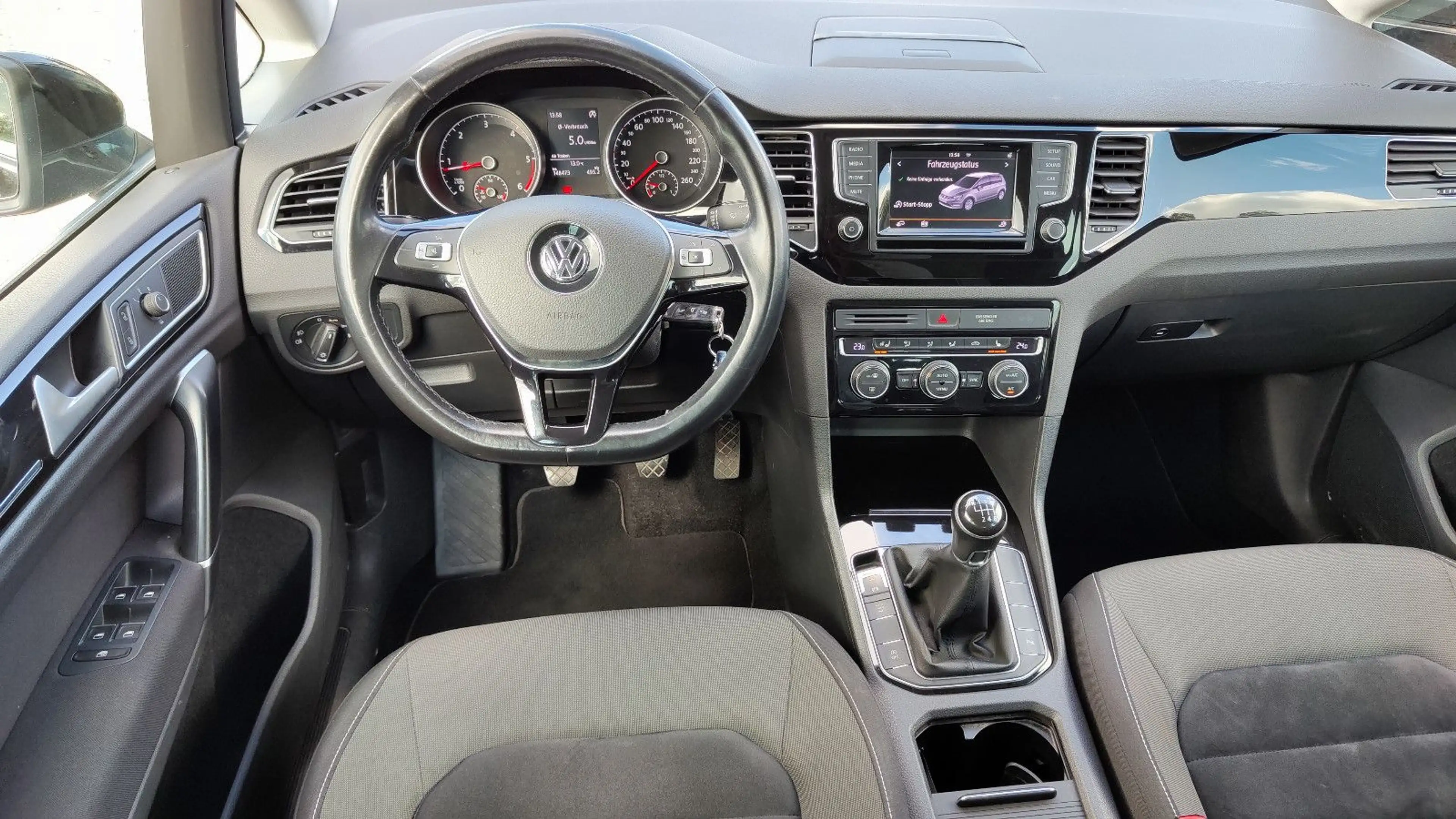 Volkswagen Golf Sportsvan VII Highline 2.0 TDI - Xenon* — photo 15