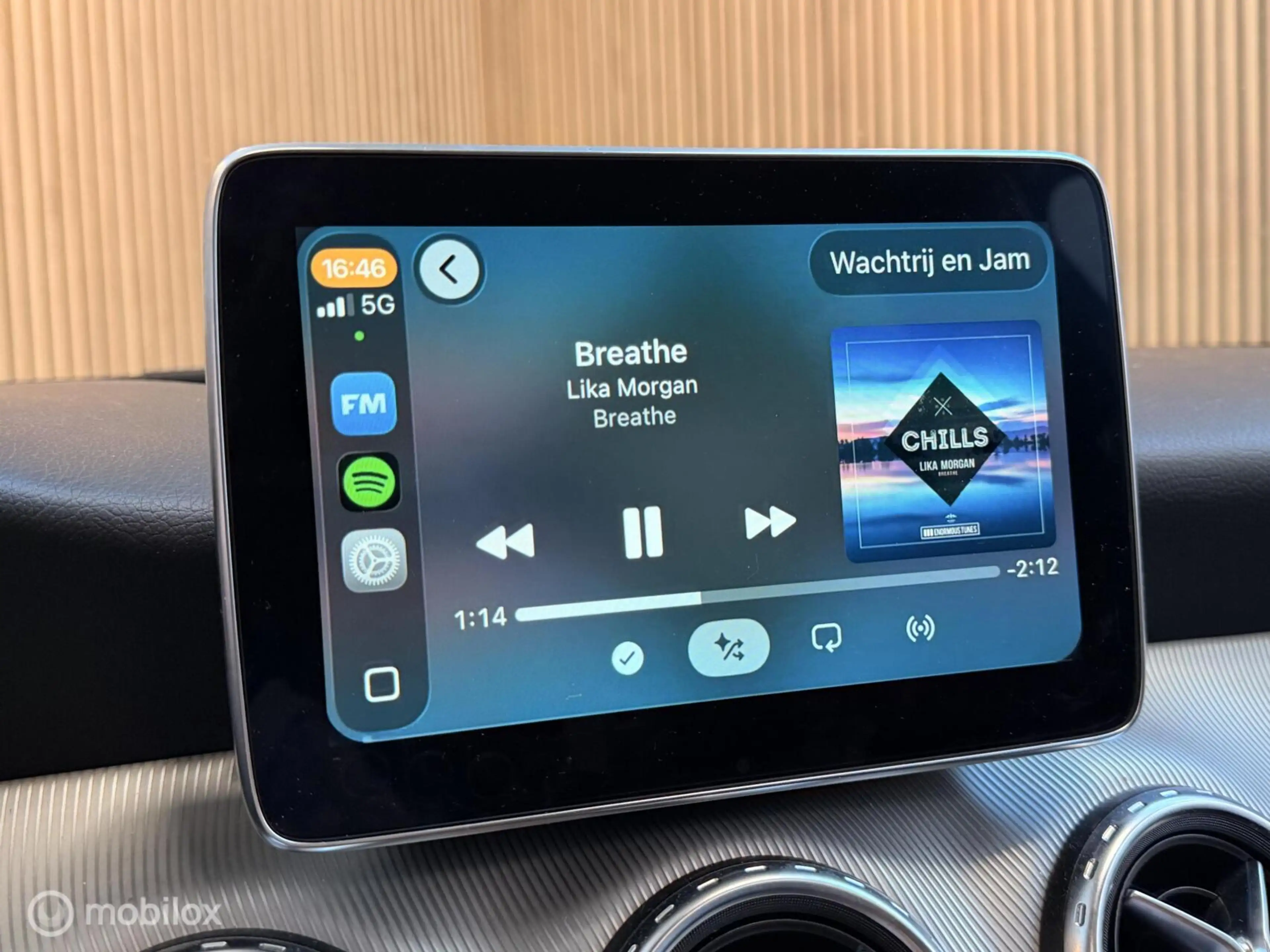 Mercedes-Benz GLA 180 AMG PANO CARPLAY STOELVW Gr.SCHERM! — photo 23