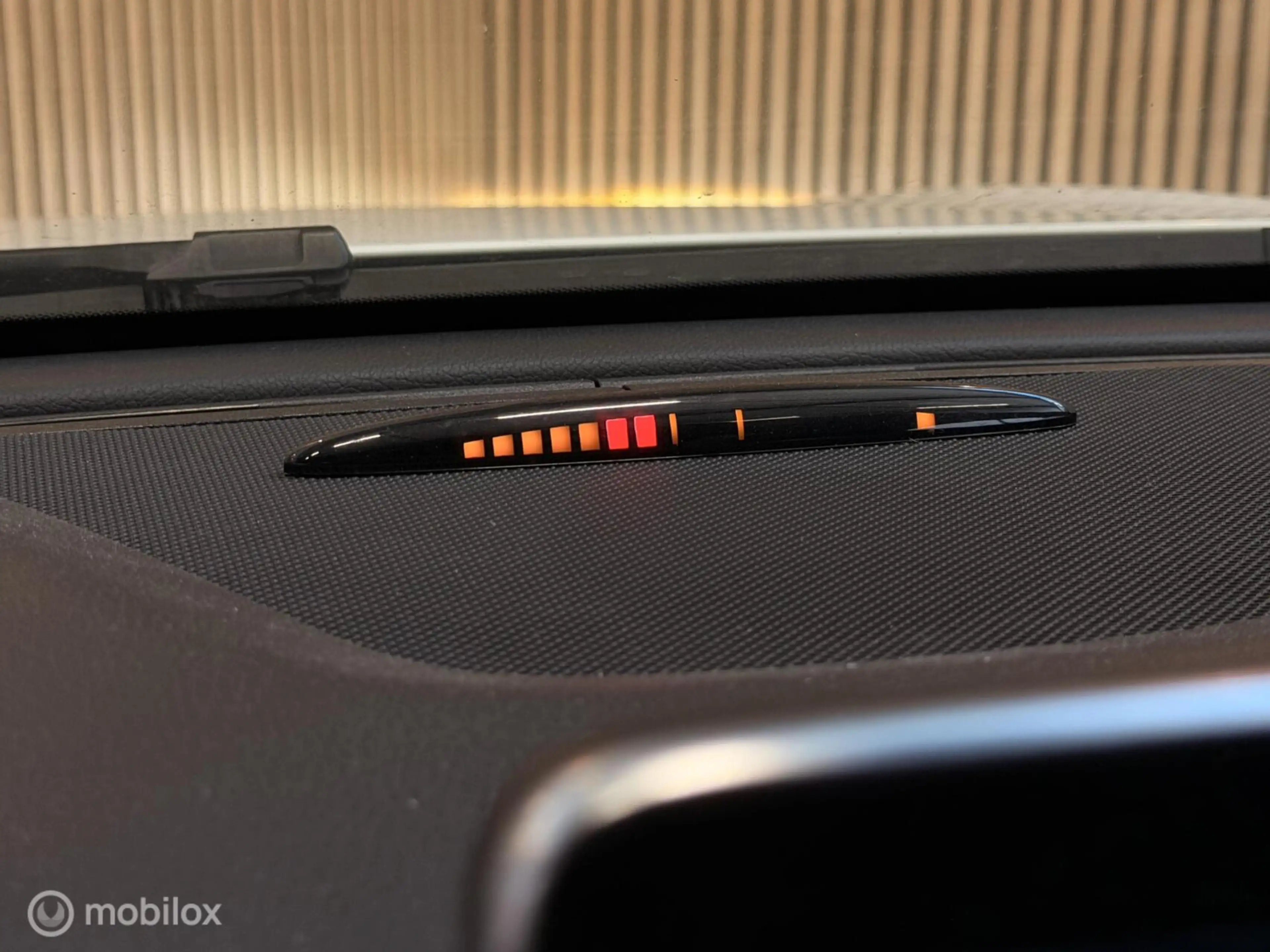 Mercedes-Benz GLA 180 AMG PANO CARPLAY STOELVW Gr.SCHERM! — photo 19