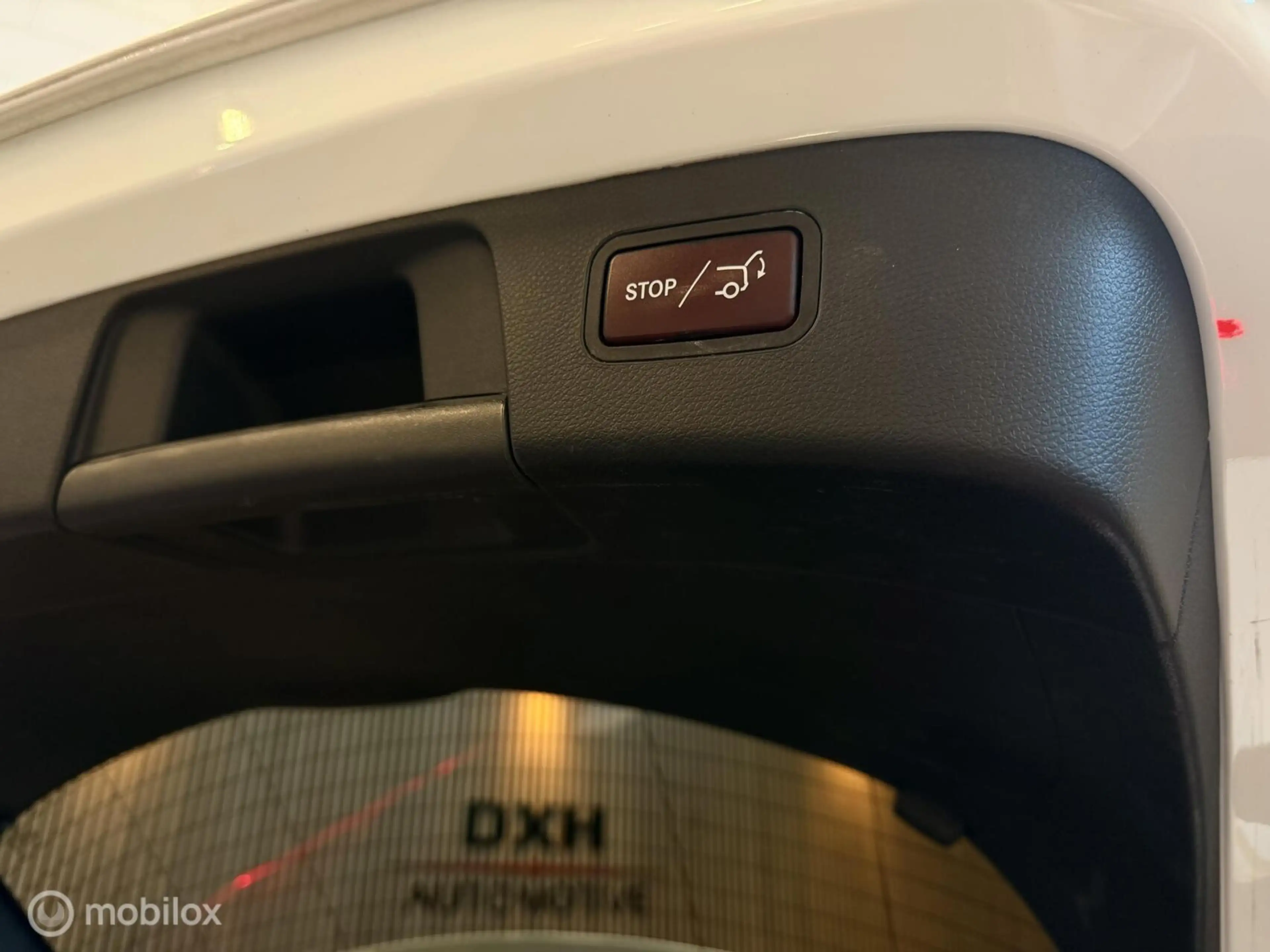 Mercedes-Benz GLA 180 AMG PANO CARPLAY STOELVW Gr.SCHERM! — photo 31