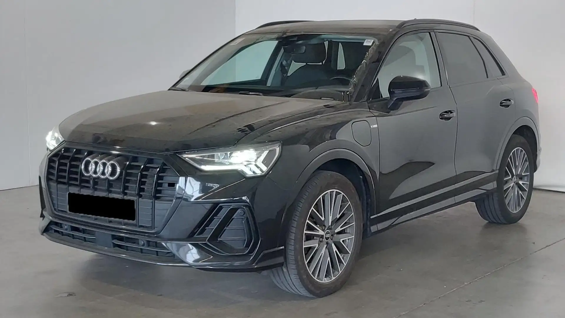 Audi Q3 45TFSie S LINE BLACK/19Z./ACC/B&O/VC/KAMERA Schwarz - 1