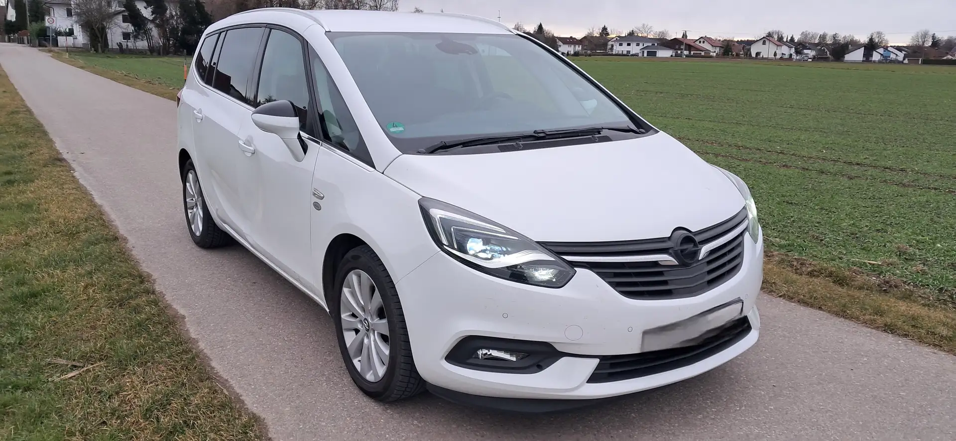 Opel Zafira Zafira Diesel 1.6 D (CDTi ecoFLEX)  Innovation Weiß - 2