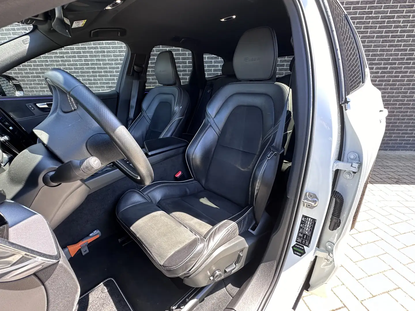 Volvo XC60 2.0 T5 R-Design | 22 inch | Adaptive Cruise contro Wit - 2