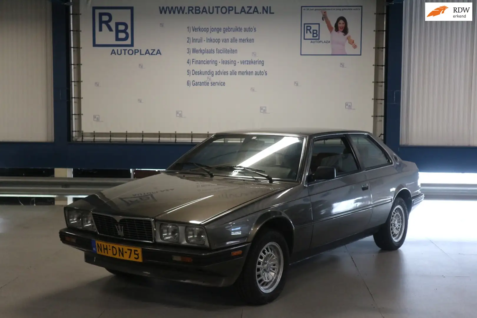 Maserati Biturbo 2.5 H5 / OLD TIMER / APK 9 2027 / TOP EXEMPLAAR ! Grau - 1