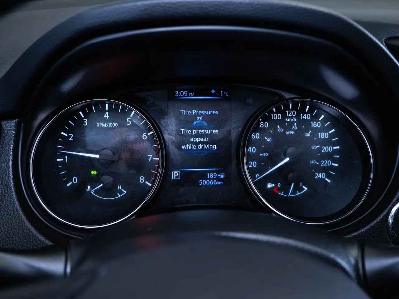 Nissan Qashqai снимка Nissan Qashqai