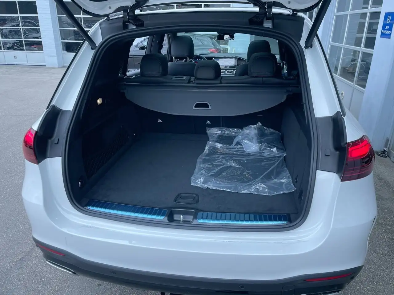 Mercedes-Benz GLE снимка Mercedes-Benz GLE