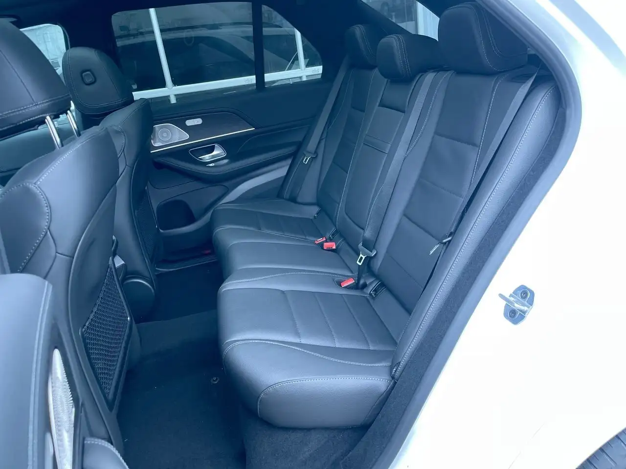 Mercedes-Benz GLE снимка Mercedes-Benz GLE