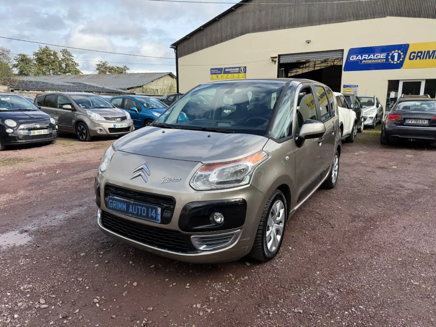 Citroen C3 Picasso CITROEN 1.6 HDi 90ch Confort Airdream Beige - 2