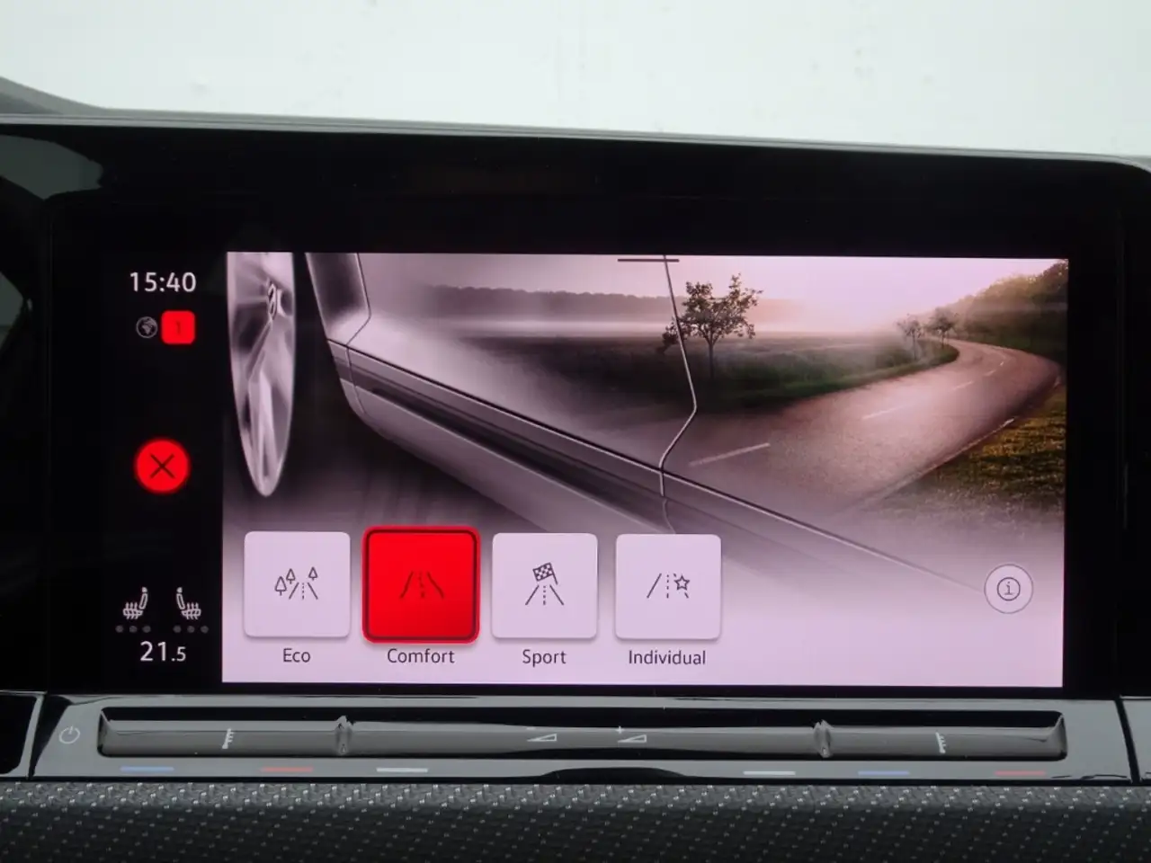 Volkswagen Golf Variant VIII 1.5 TSI R-Line ACC Kamera LED 14
