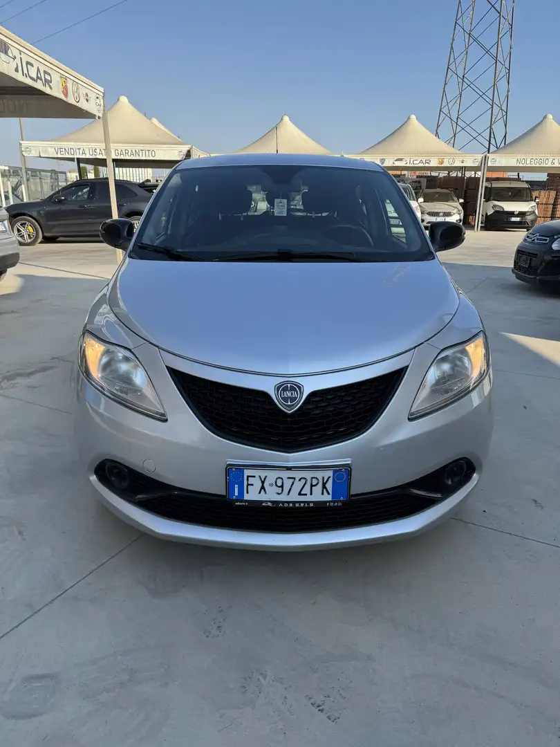 Lancia Ypsilon 1.2 Platinum ecochic Gpl 69cv my18 - 1
