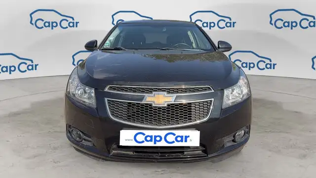 Chevrolet Cruze view 5