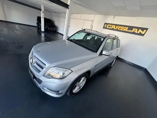 Mercedes-Benz GLK view 10