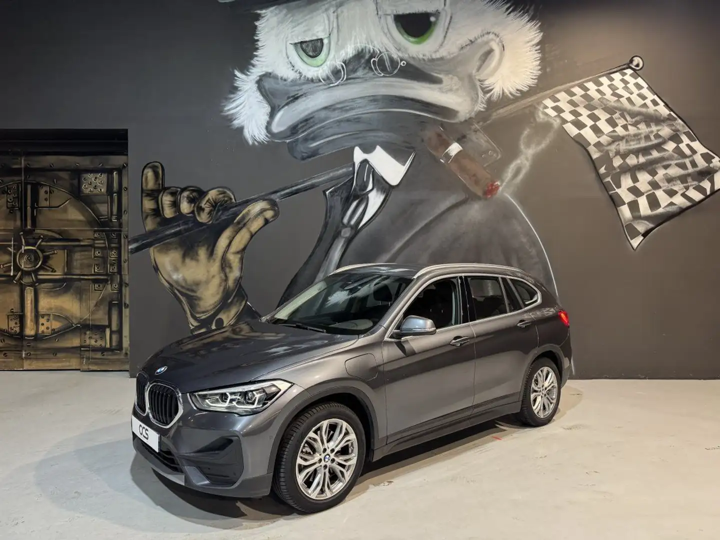 BMW X1 (2) xDrive25e Business Design BVA6 Grijs - 1