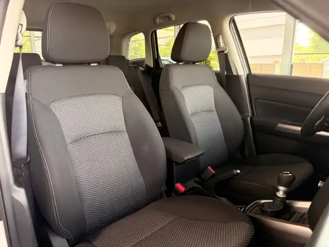Suzuki Vitara view 15