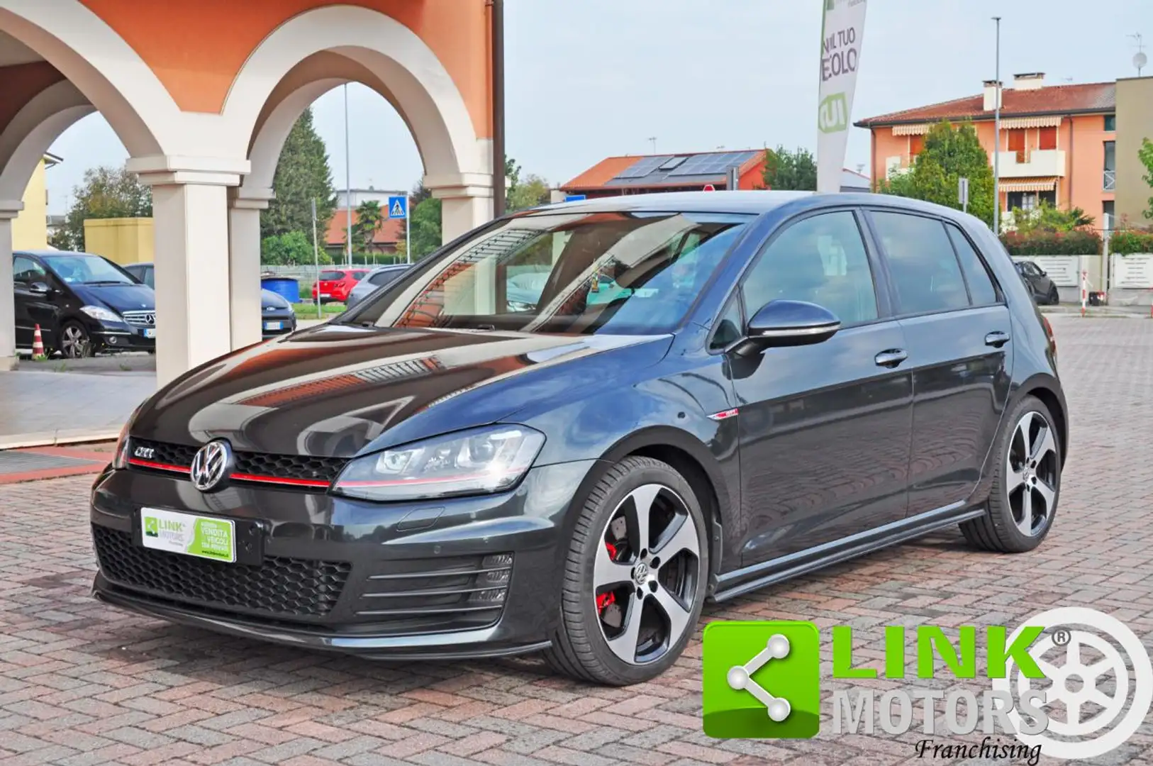 Volkswagen Golf GTI 2.0 TSI DSG 220CV Gris - 1