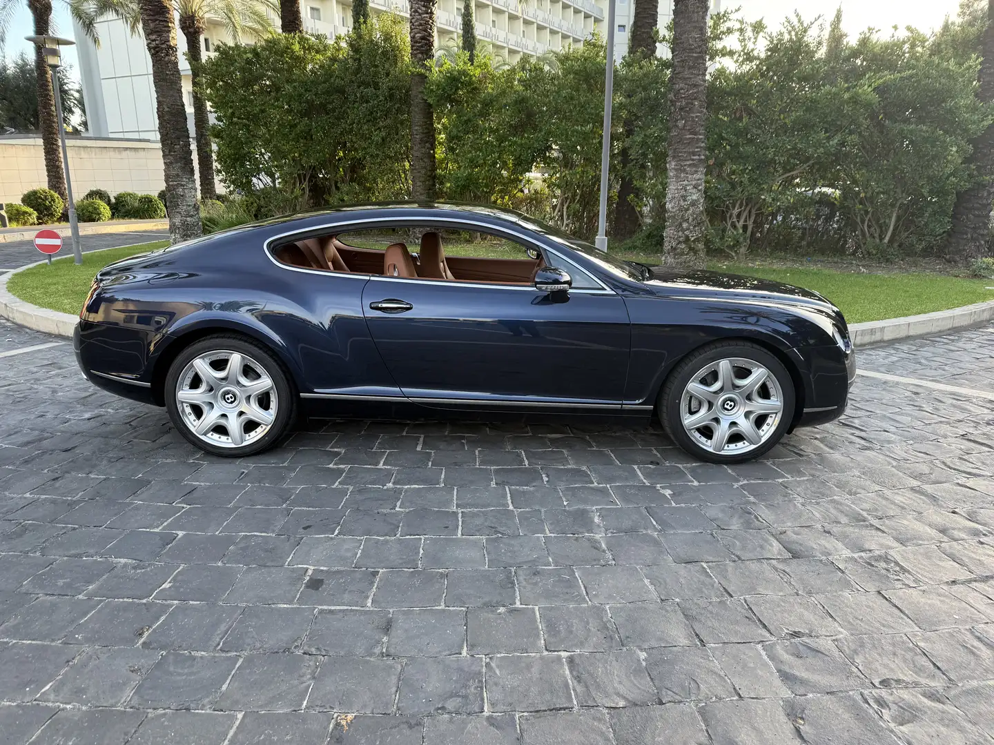 Bentley Continental GT 6.0 W12 - 2