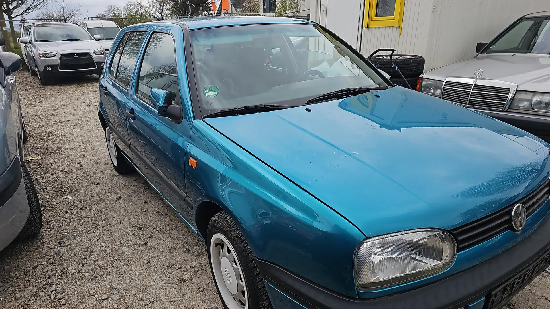 Volkswagen Golf 1.8 GT Special Klima Blau - 1