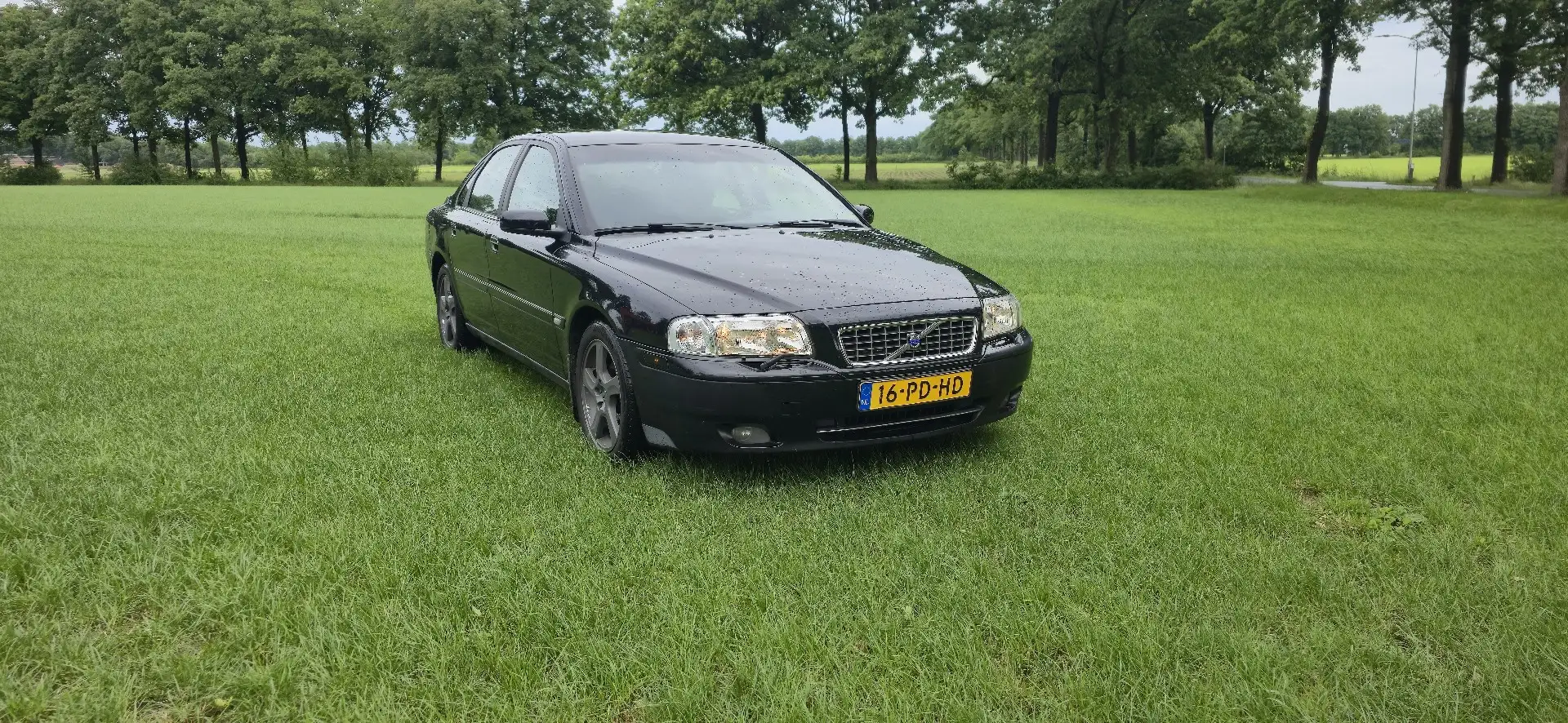 Volvo S80 2.4 Elite Černá - 1
