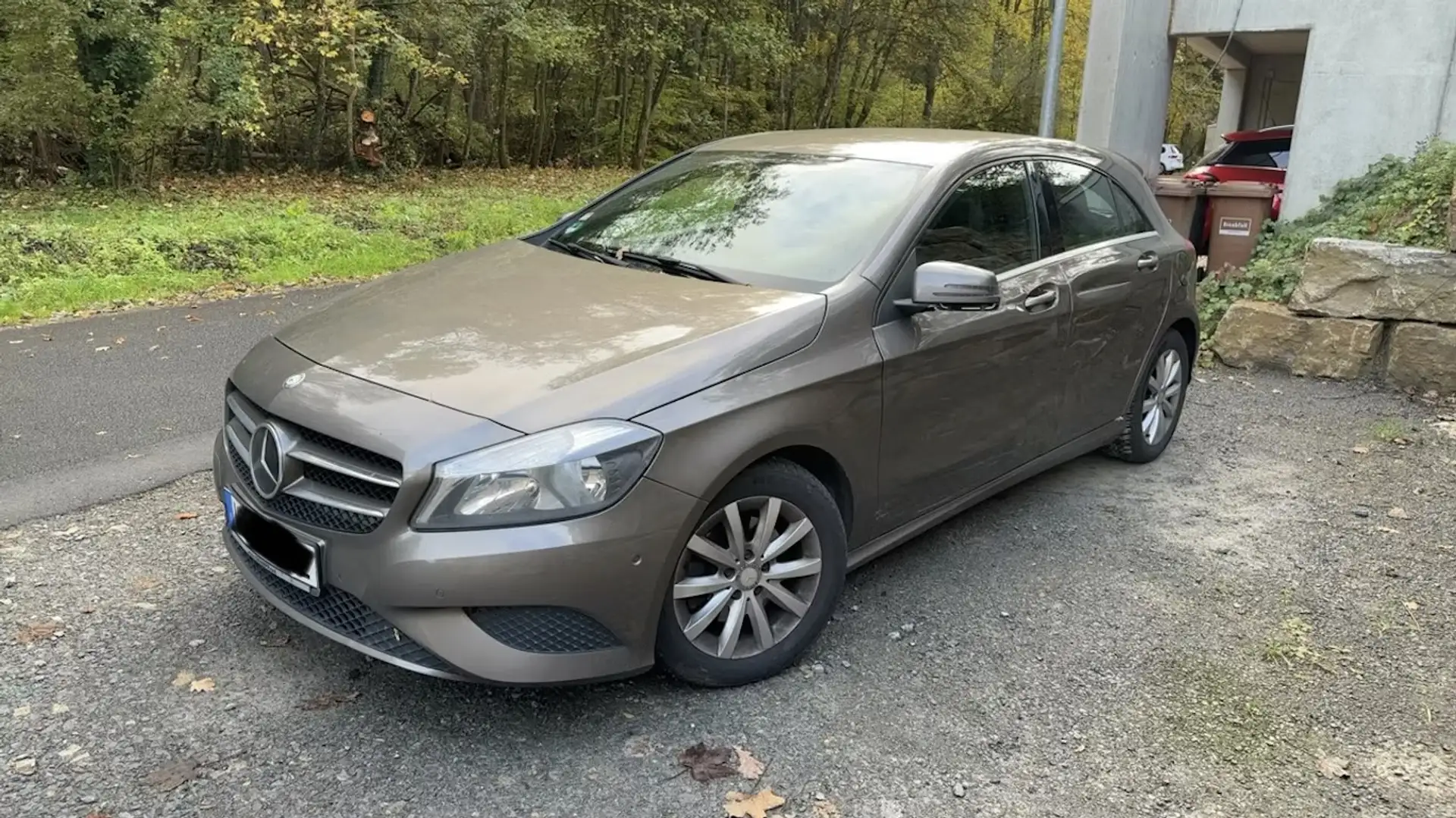 Mercedes-Benz A 180 A 180 BlueEfficiency Style (176.042) Grau - 1